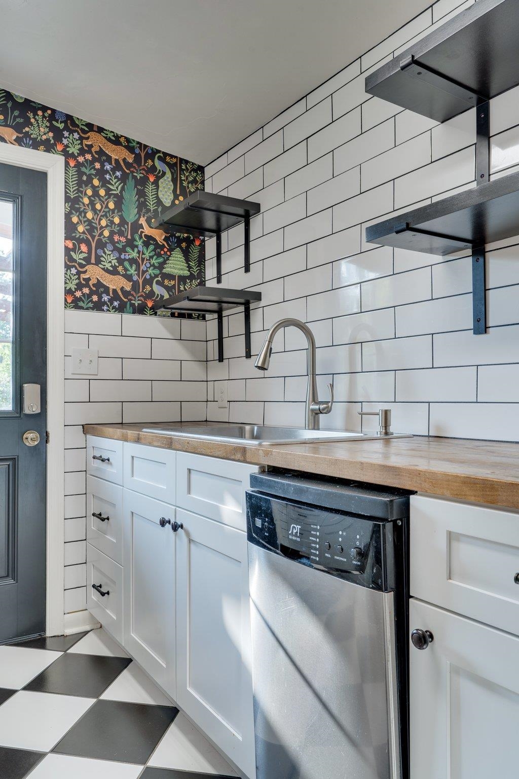 1131 Spottswood Drive