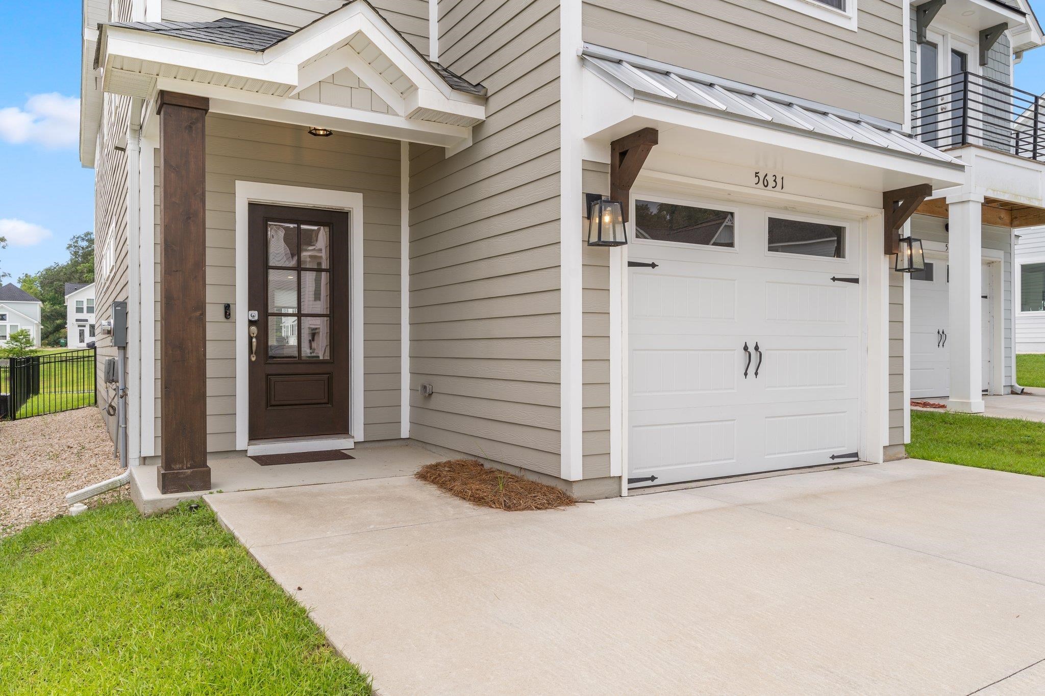 5631 Fletcher Oaks Drive