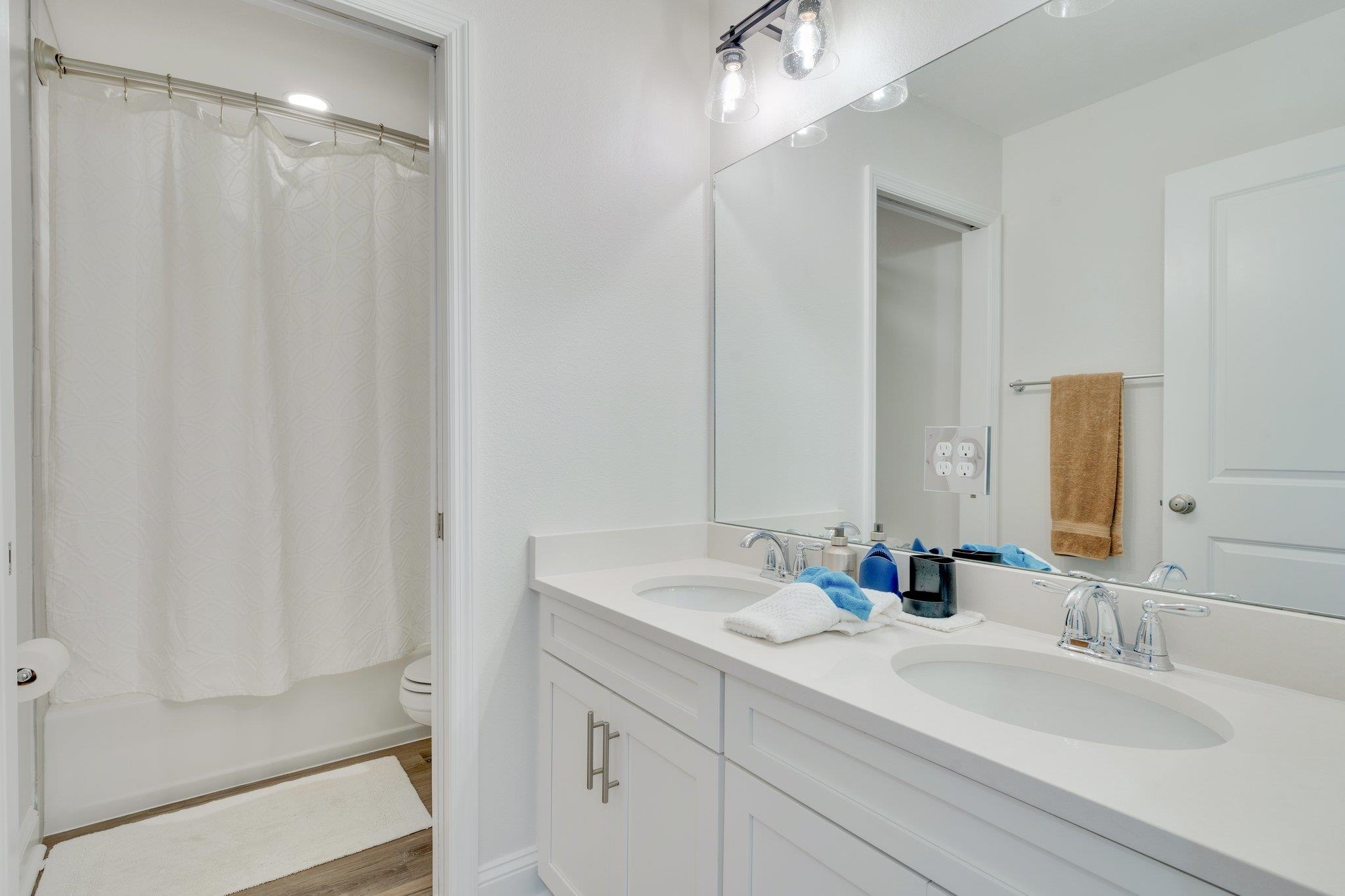 5631 Fletcher Oaks Drive