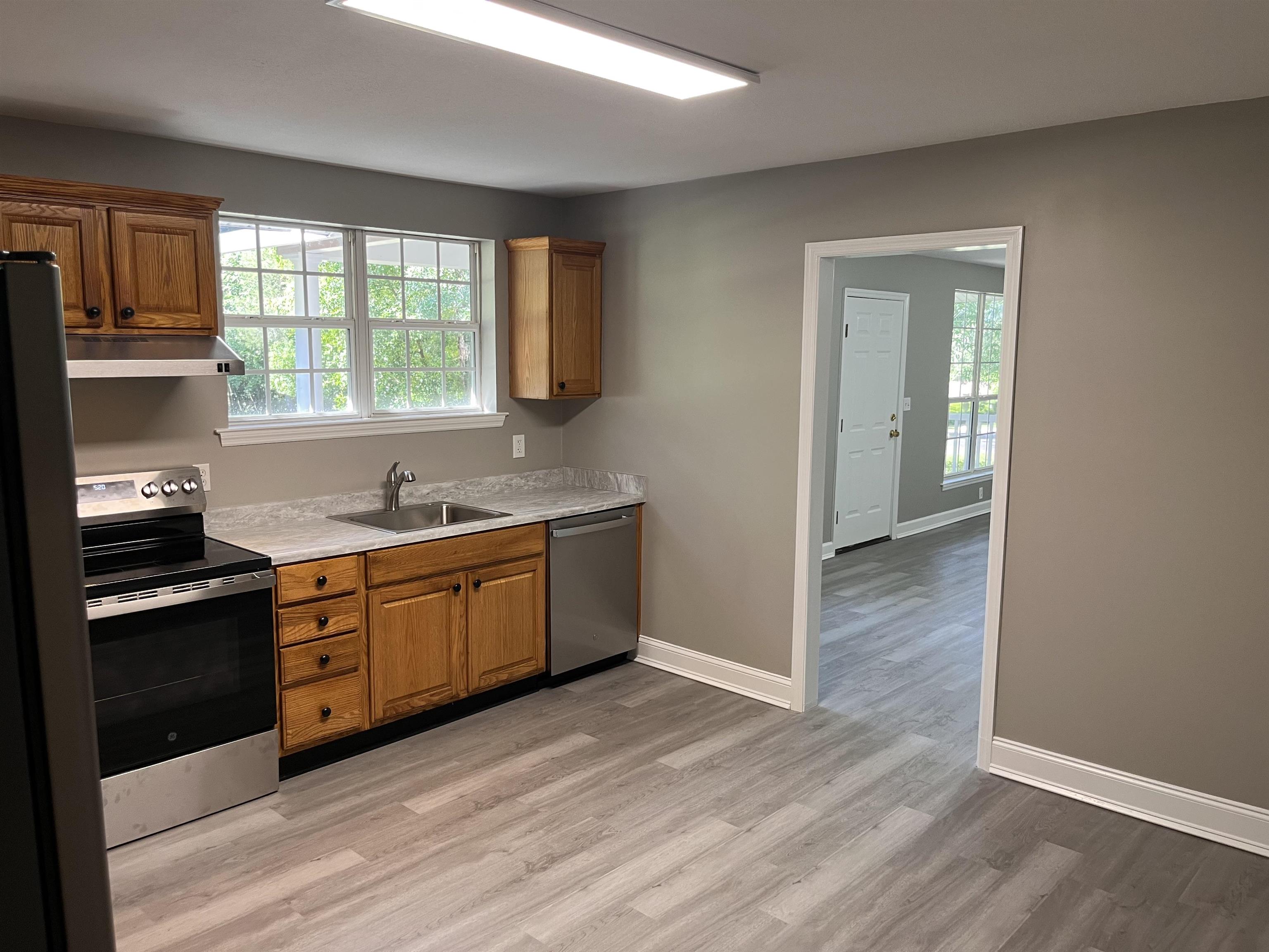 2103 Queenswood Drive