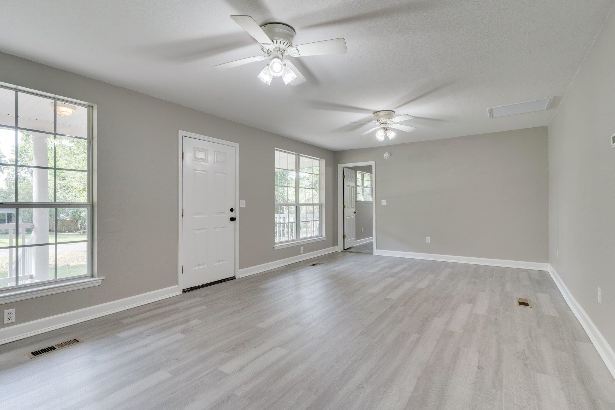 2103 Queenswood Drive