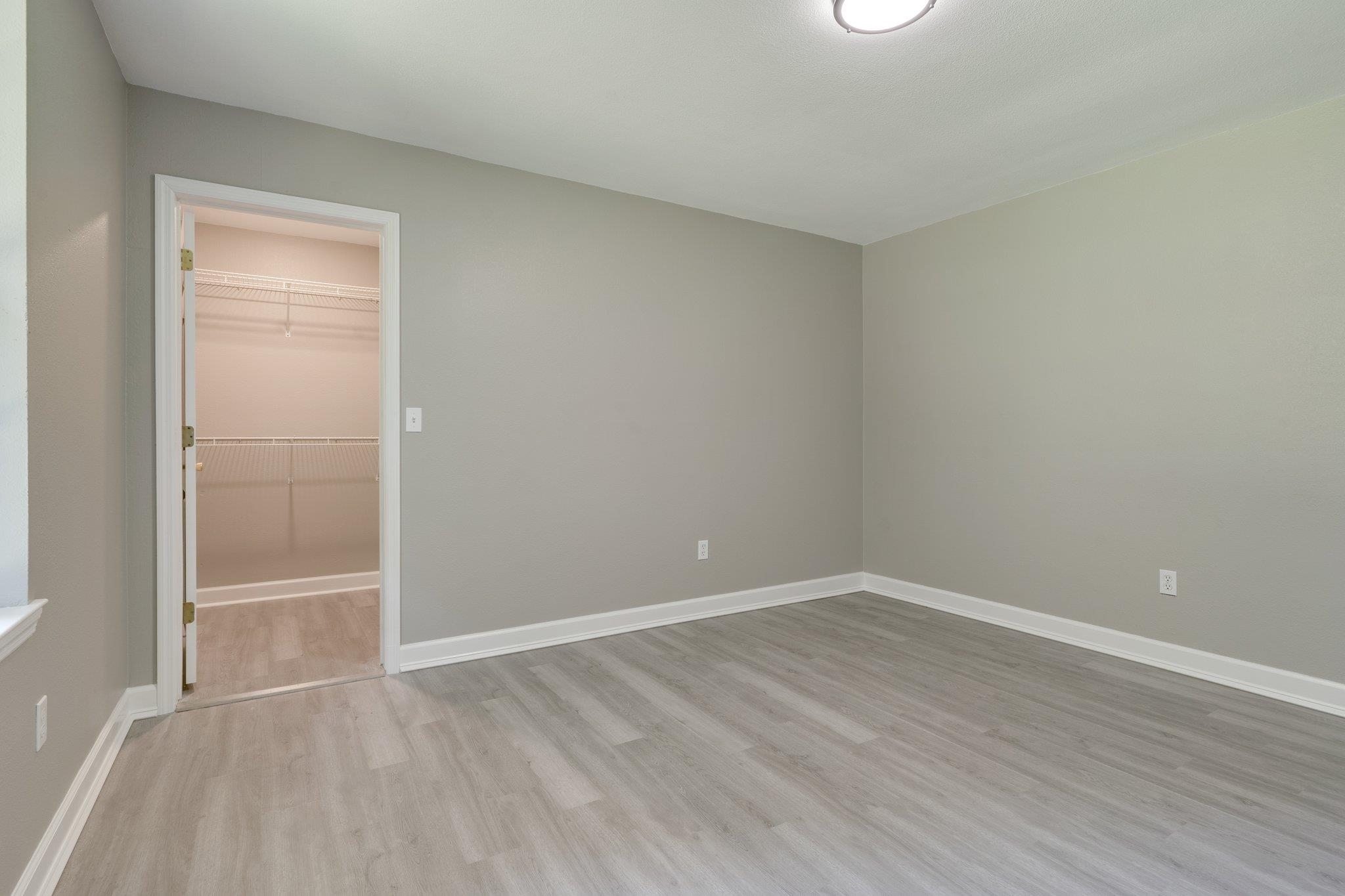 2103 Queenswood Drive