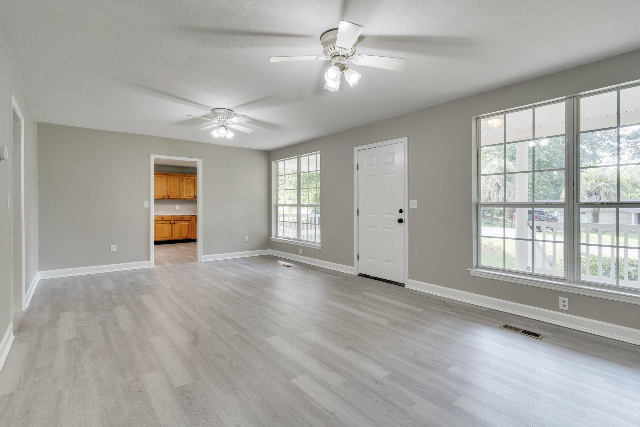 2103 Queenswood Drive