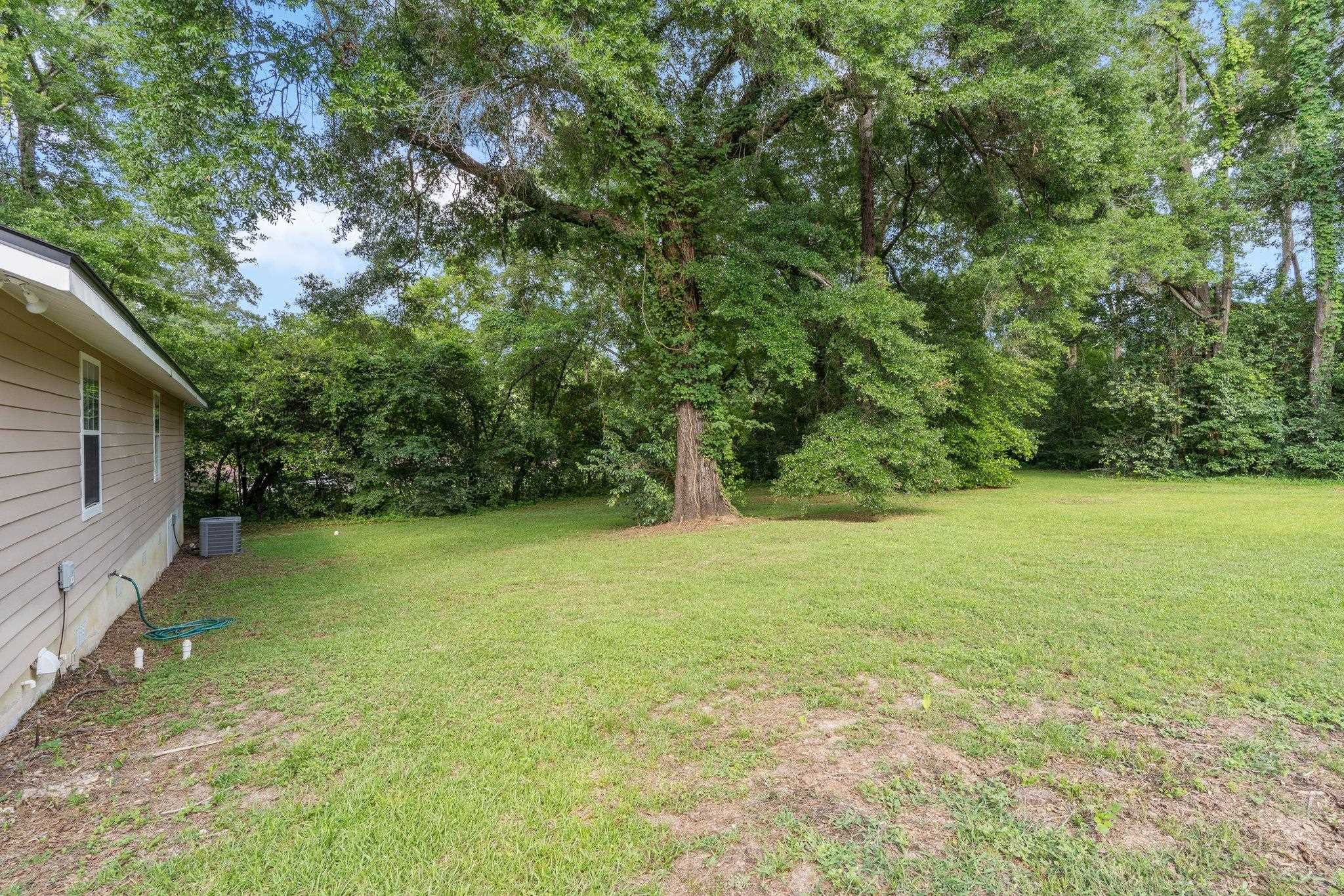 2103 Queenswood Drive