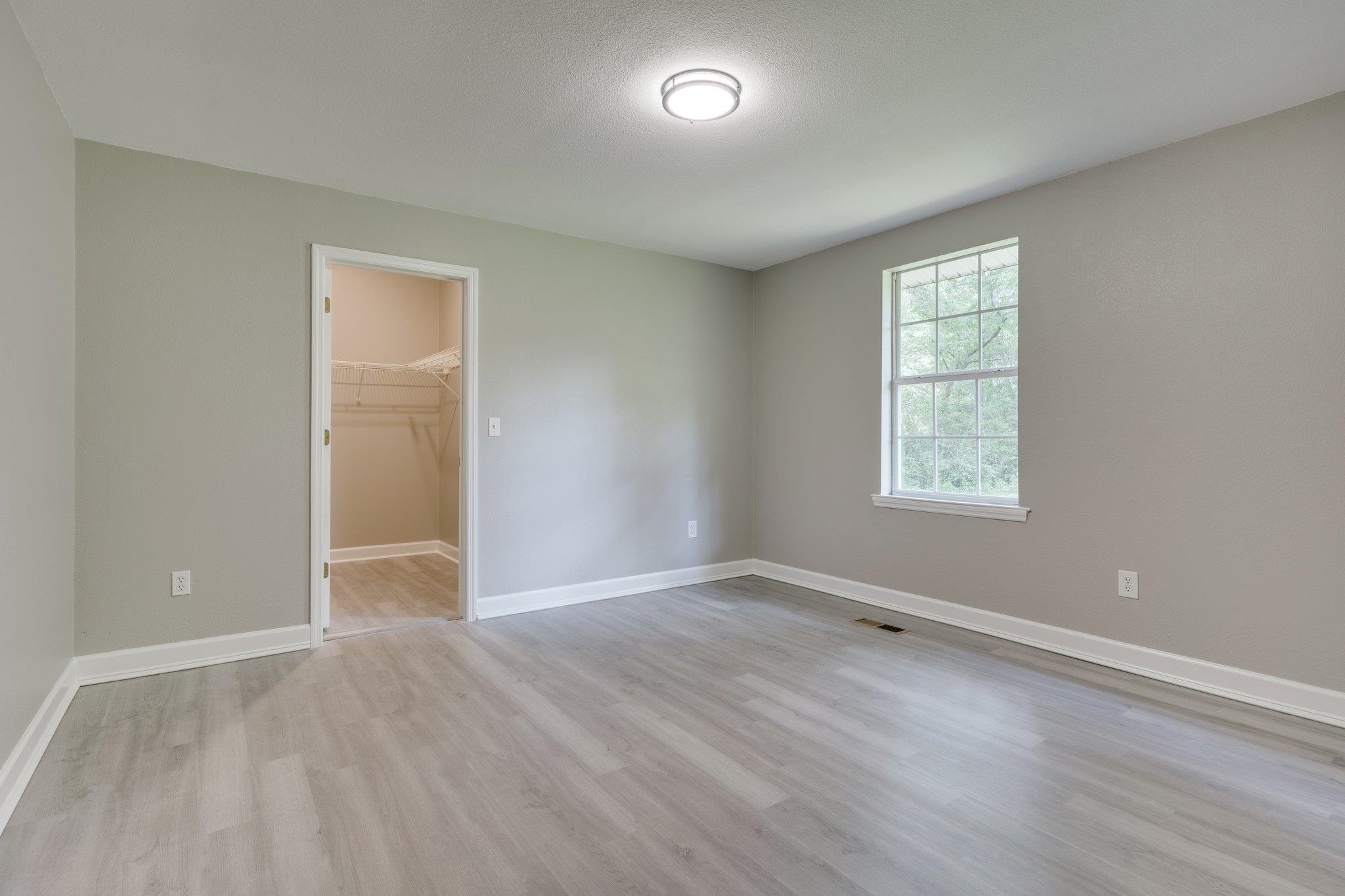 2103 Queenswood Drive