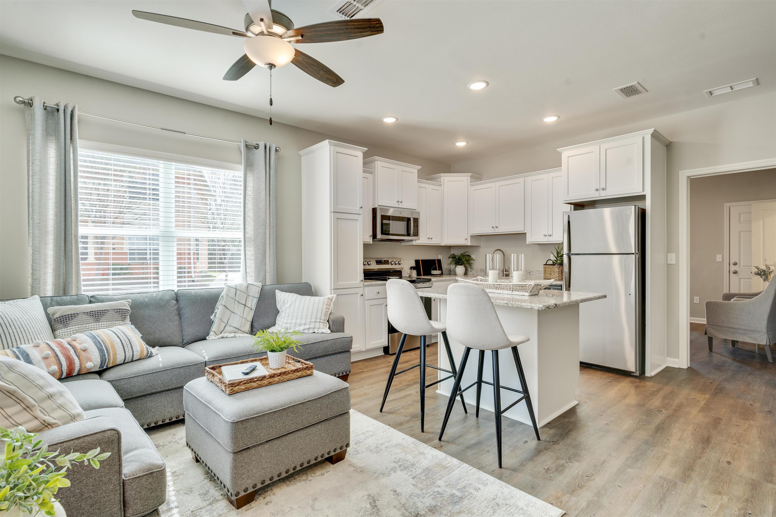 1964 Greencastle Lane Unit: 701