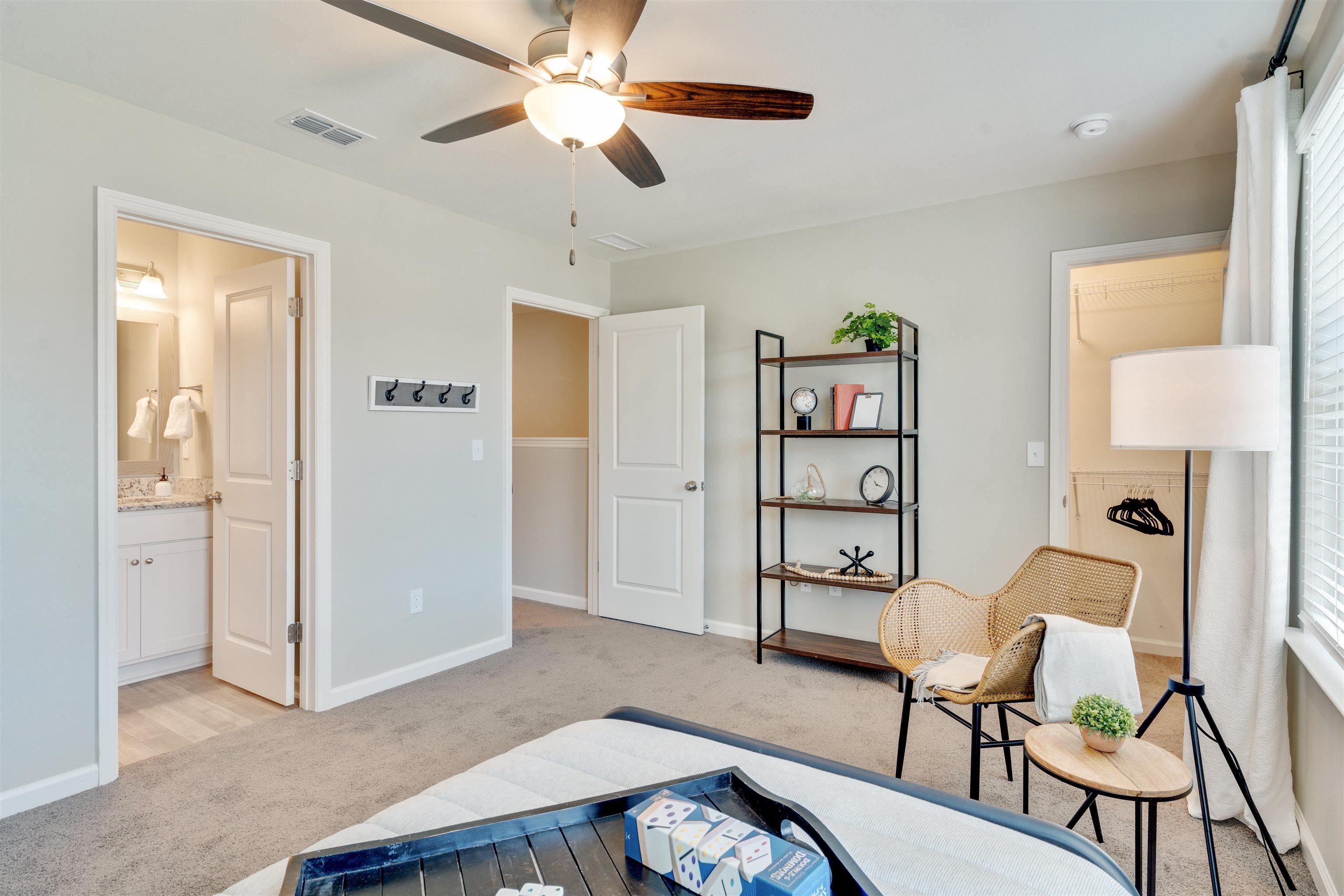 1964 Greencastle Lane Unit: 701