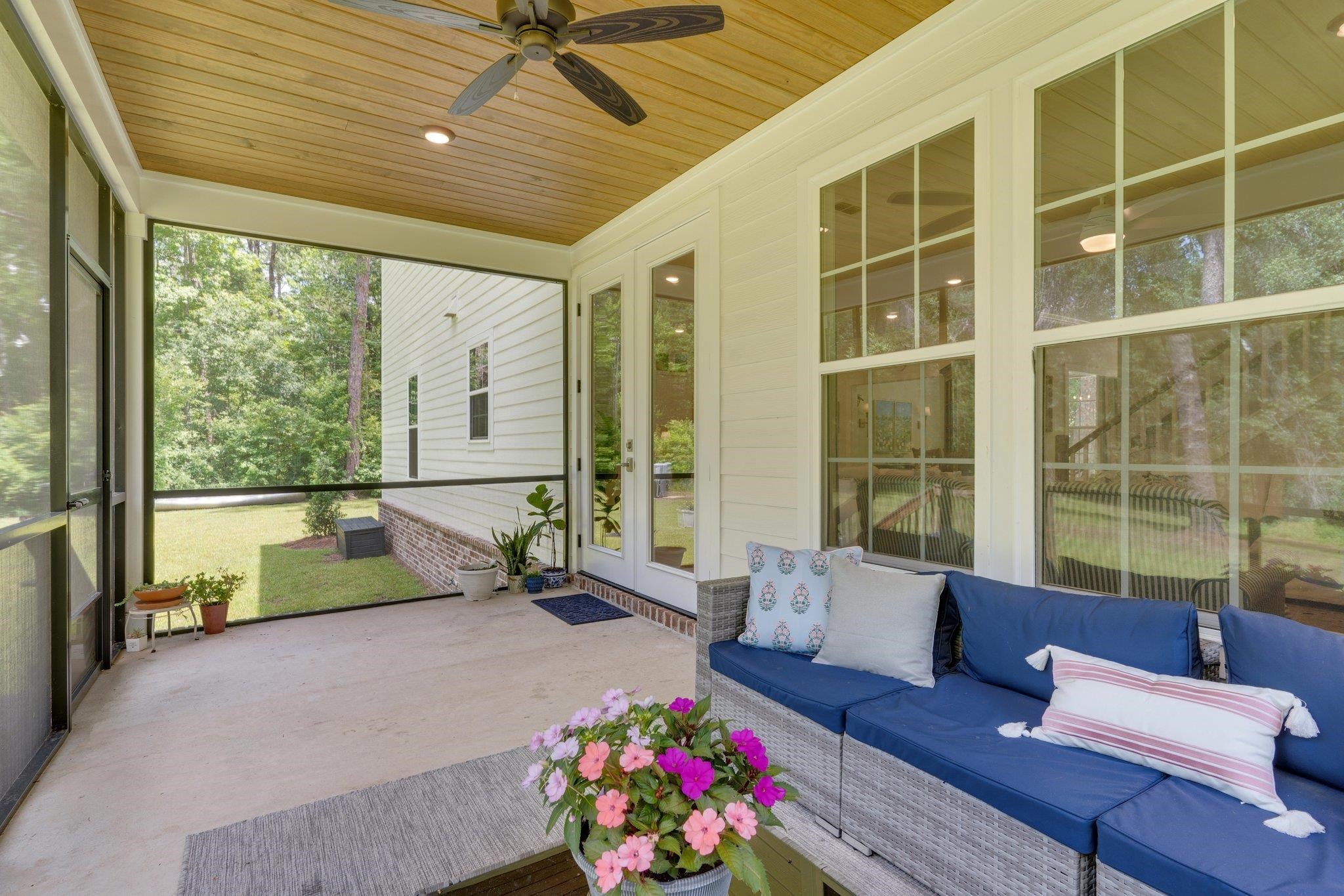 9270 Carr Lane Aerie