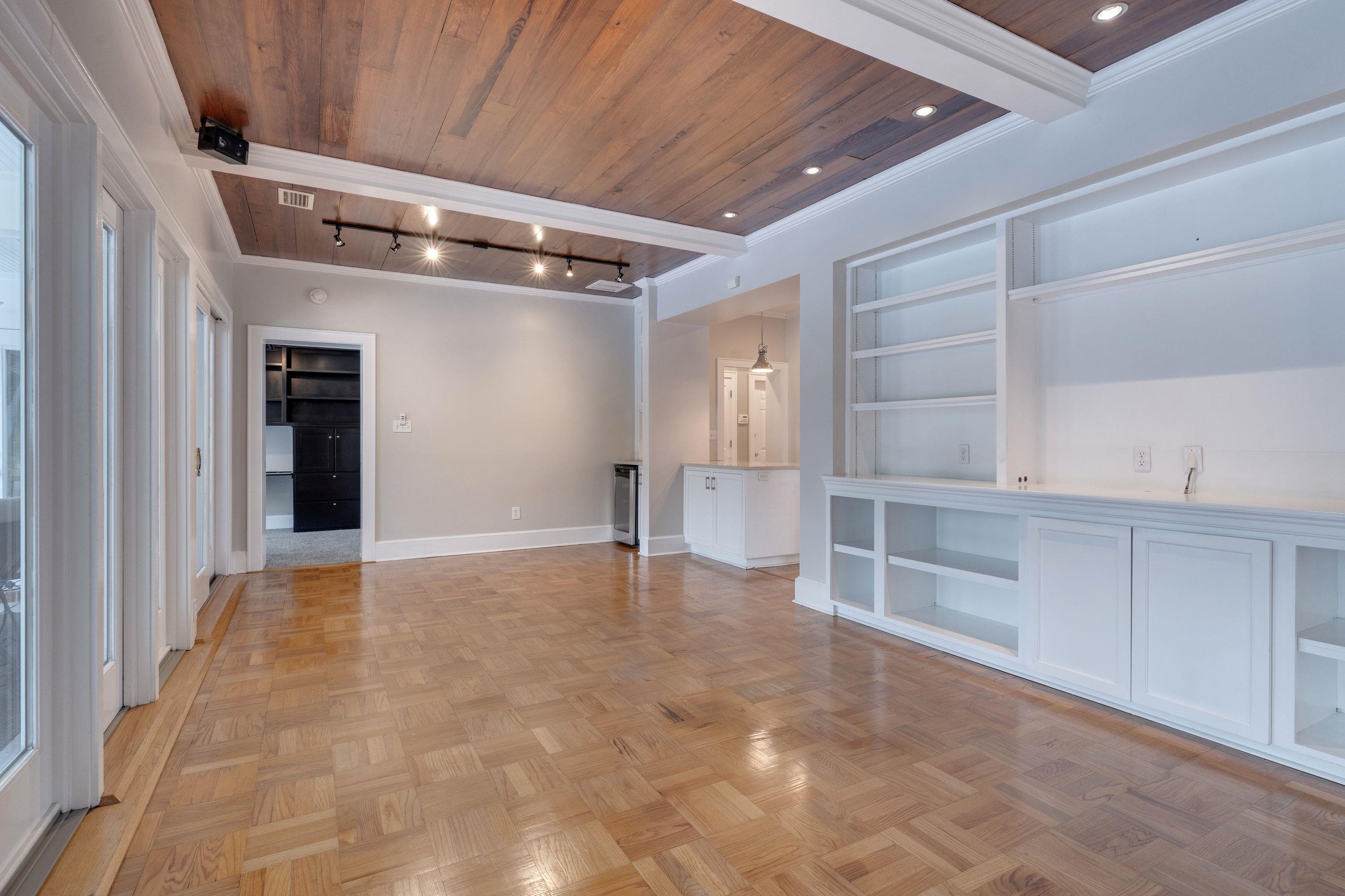909 Circle Drive