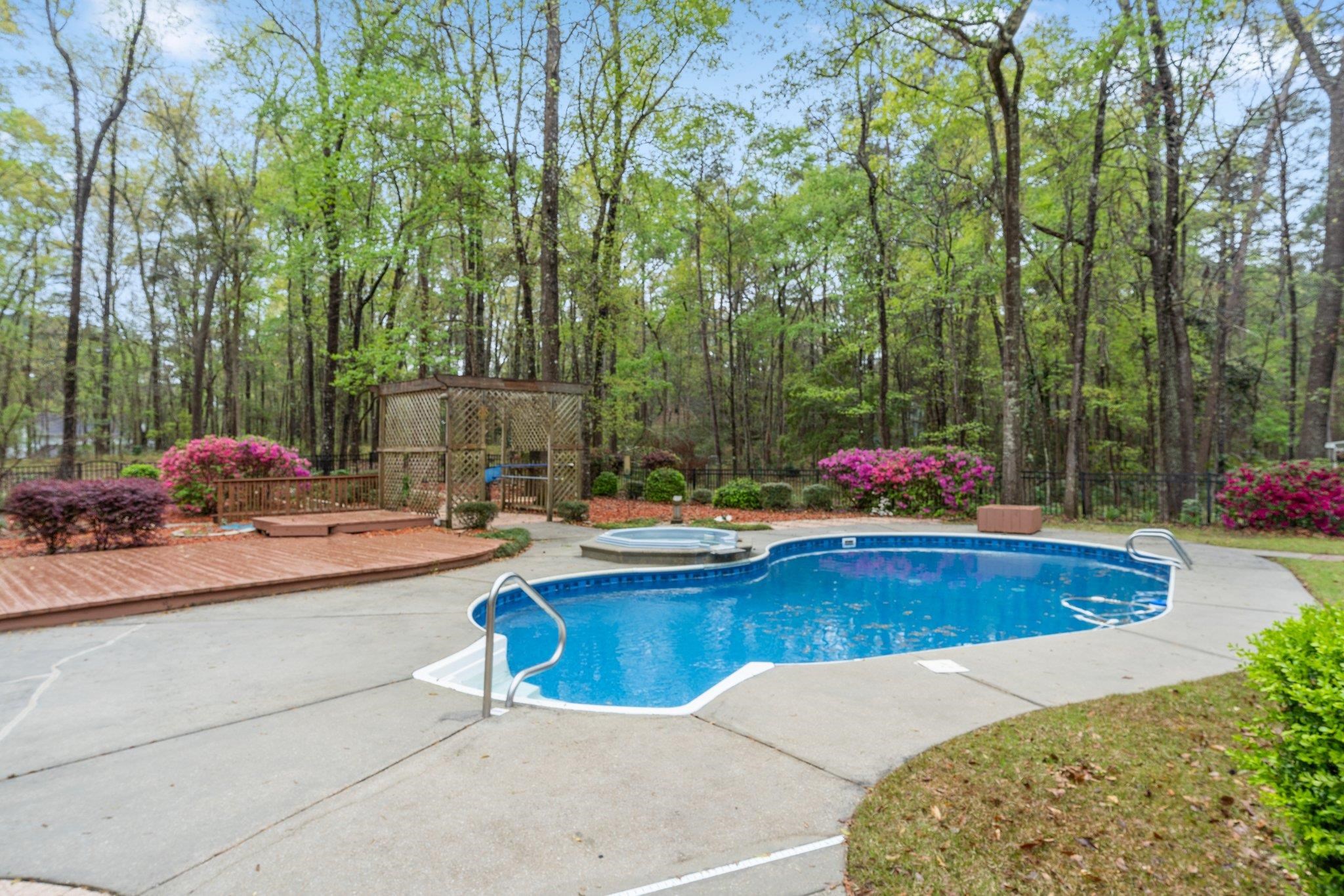 2211 Ten Oaks Drive