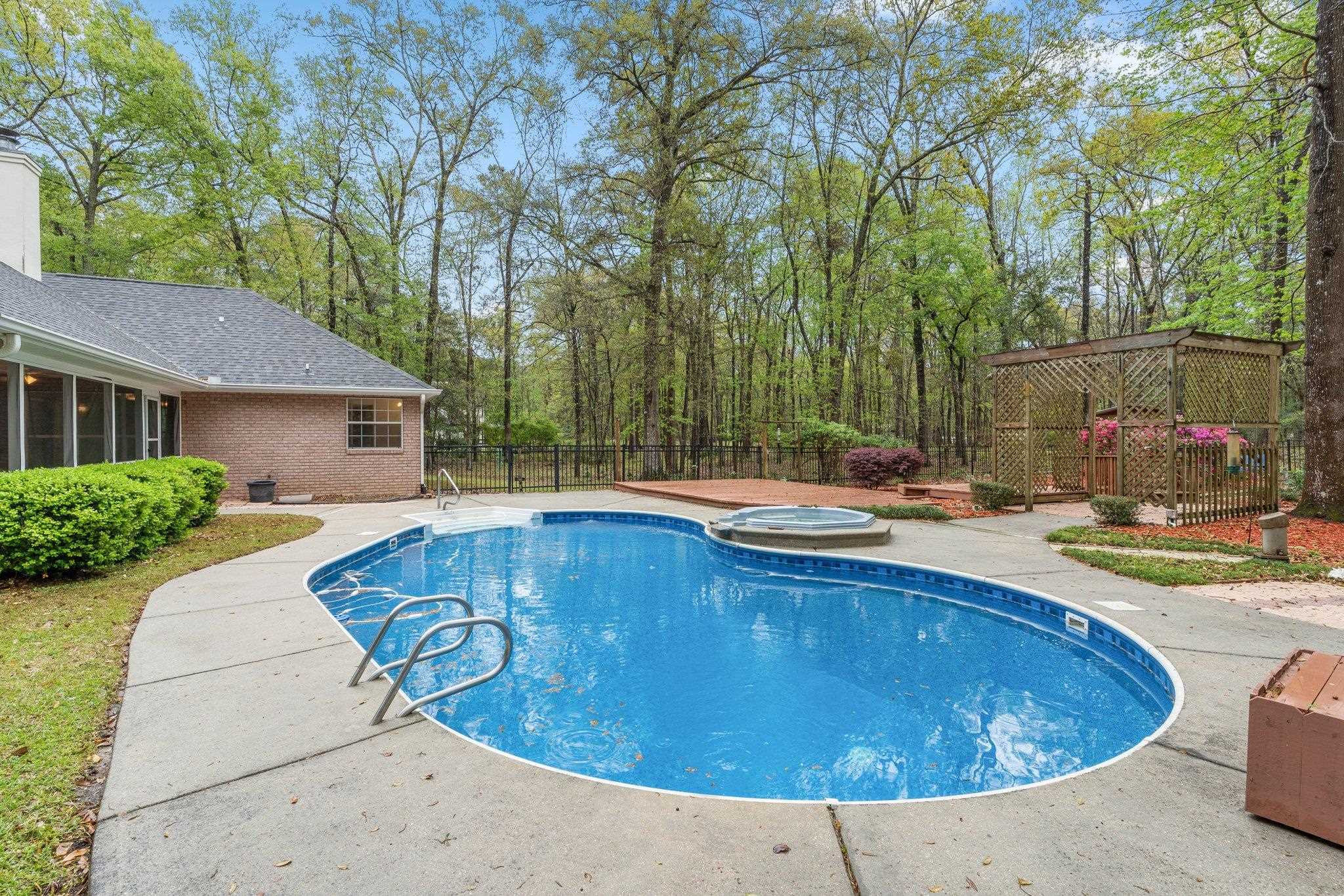 2211 Ten Oaks Drive