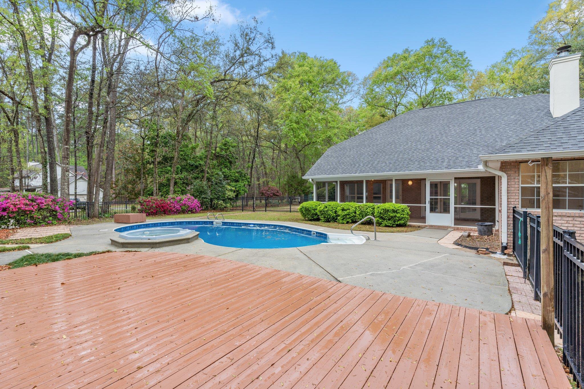 2211 Ten Oaks Drive