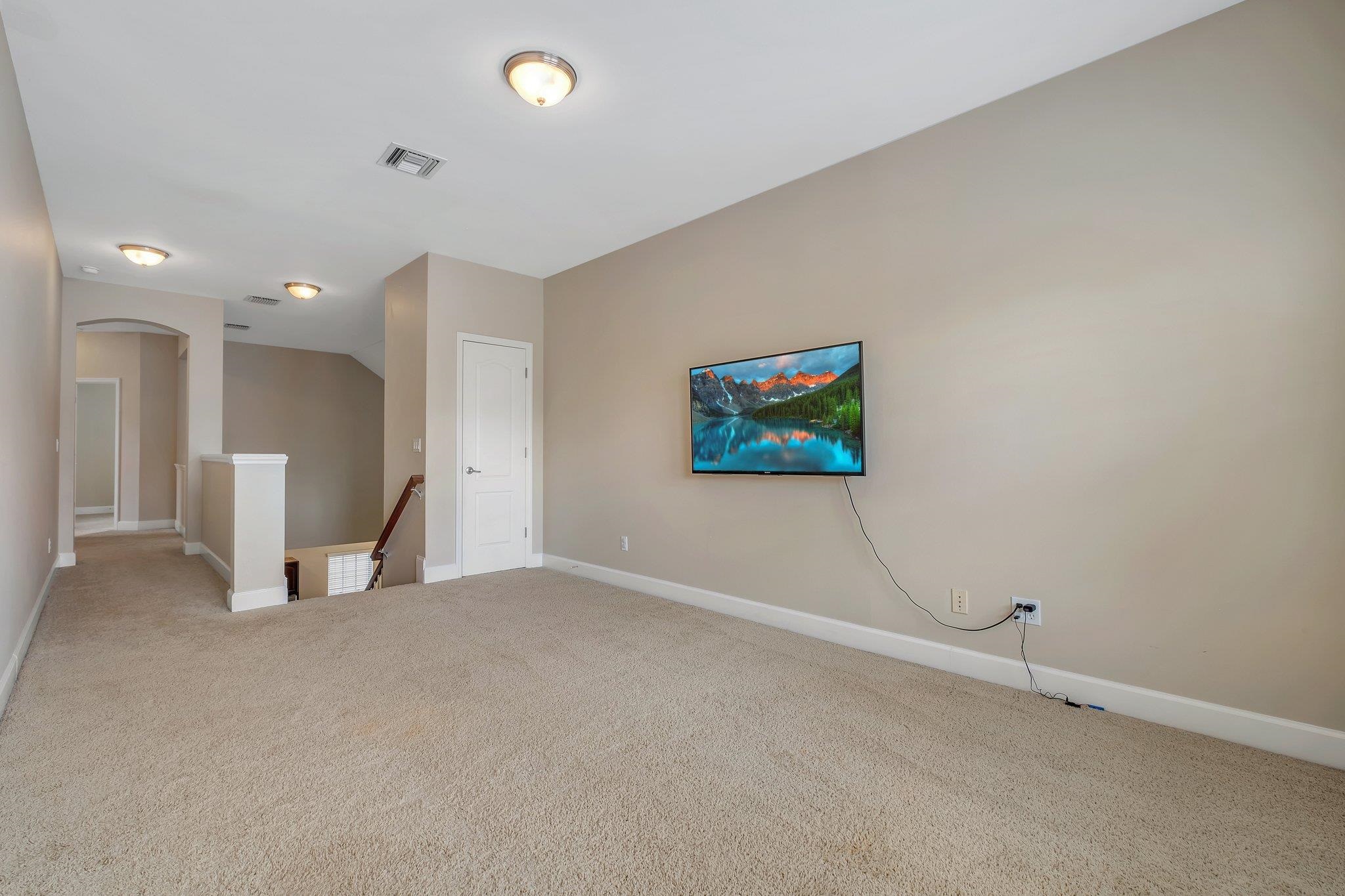 2413 Goldenrod Way