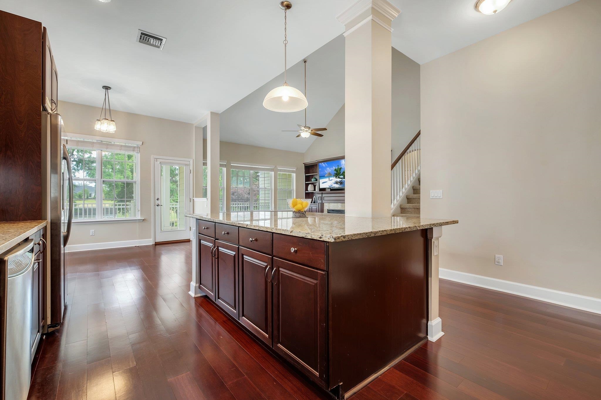 2413 Goldenrod Way