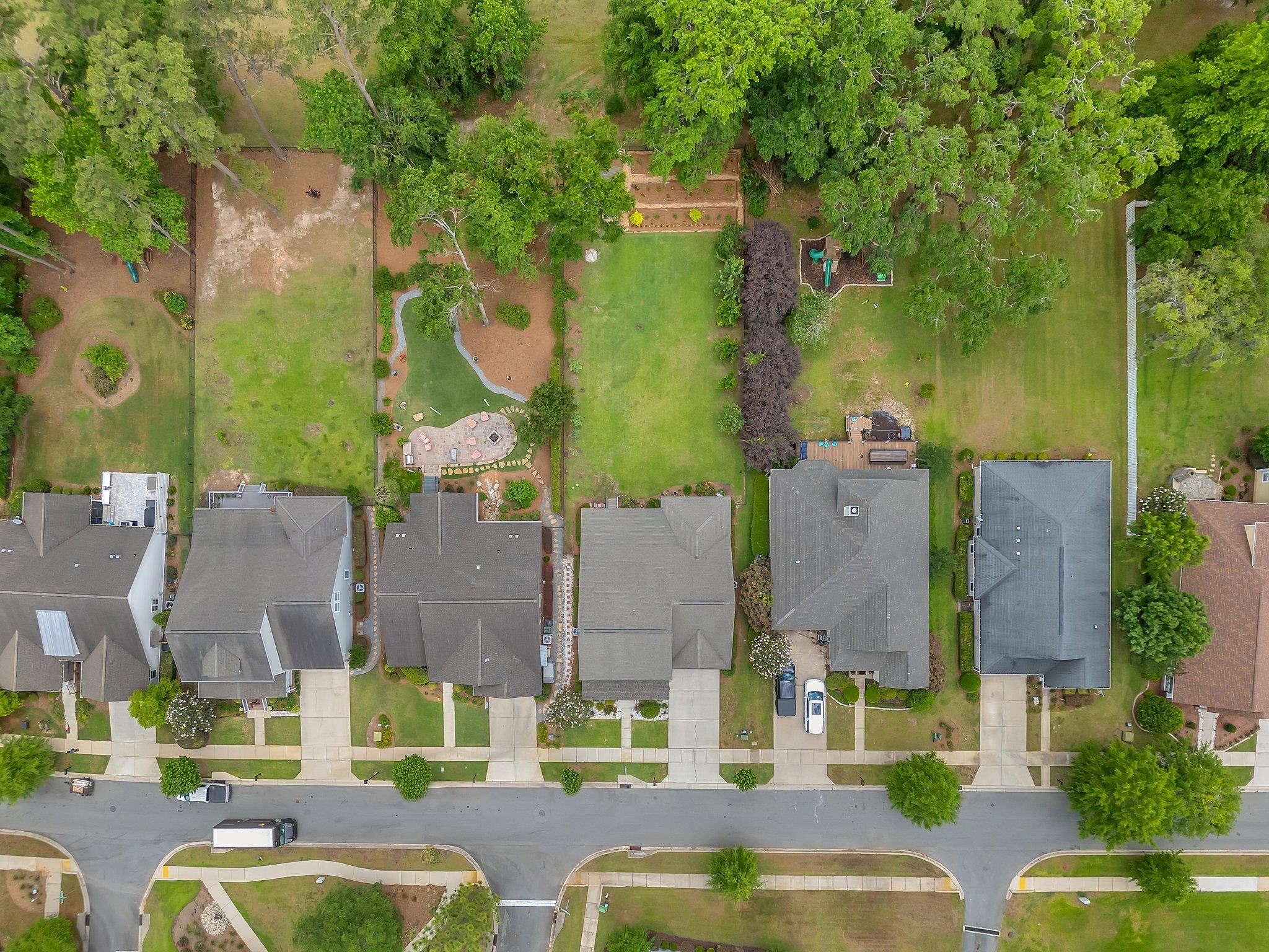 2413 Goldenrod Way