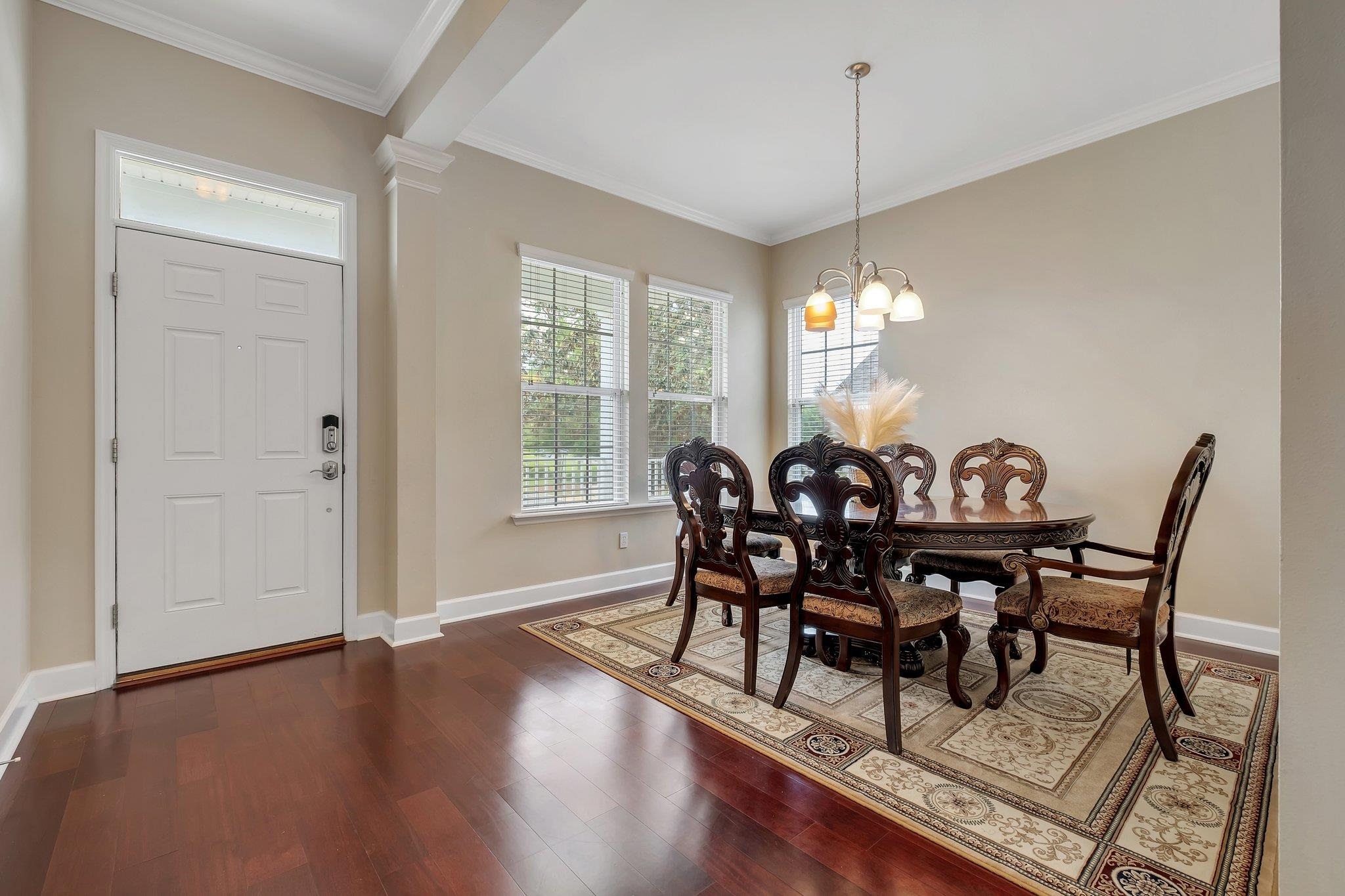 2413 Goldenrod Way