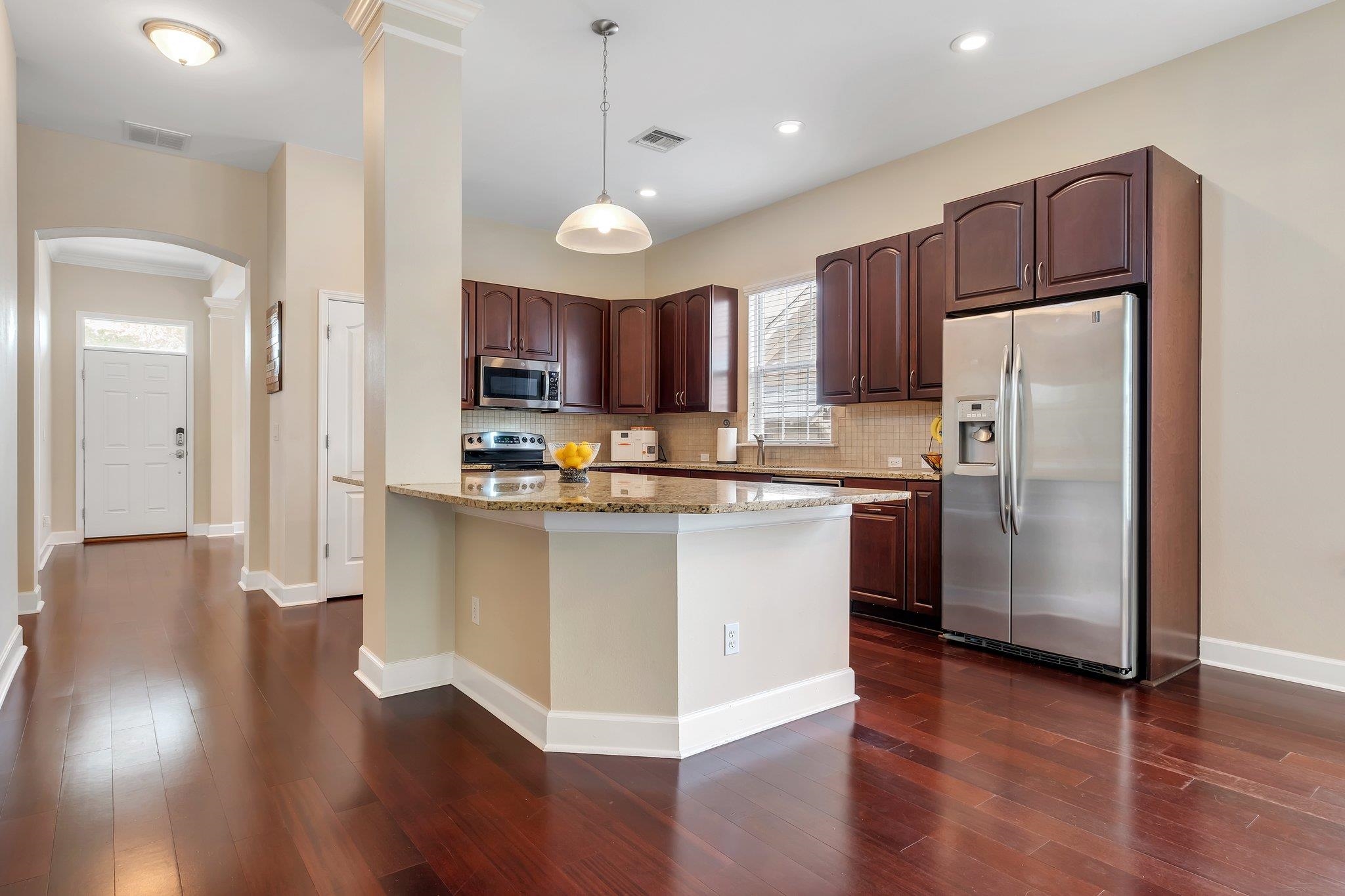 2413 Goldenrod Way