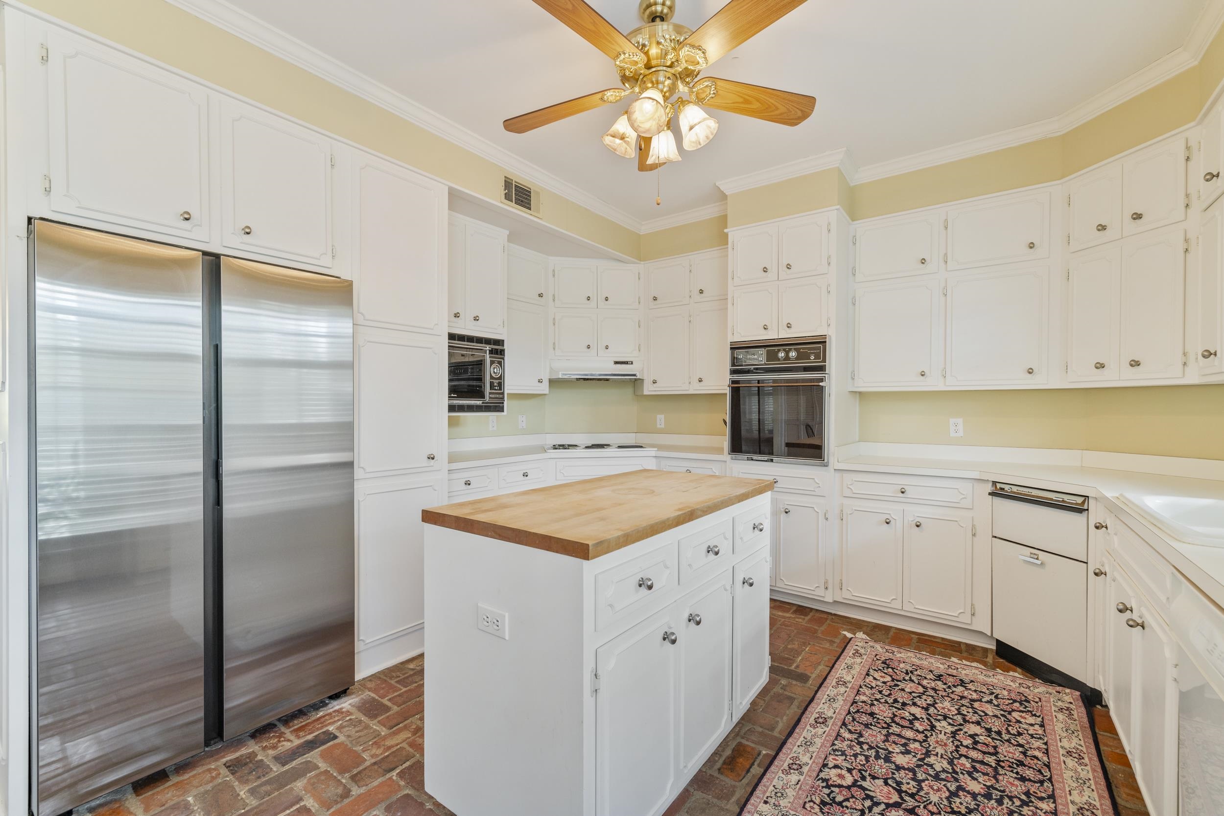 111-B S Gadsden Street Unit: 2