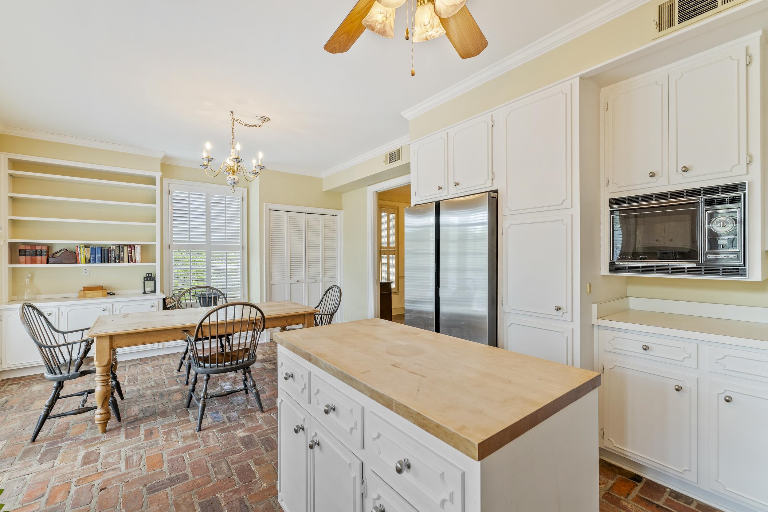 111-B S Gadsden Street Unit: 2