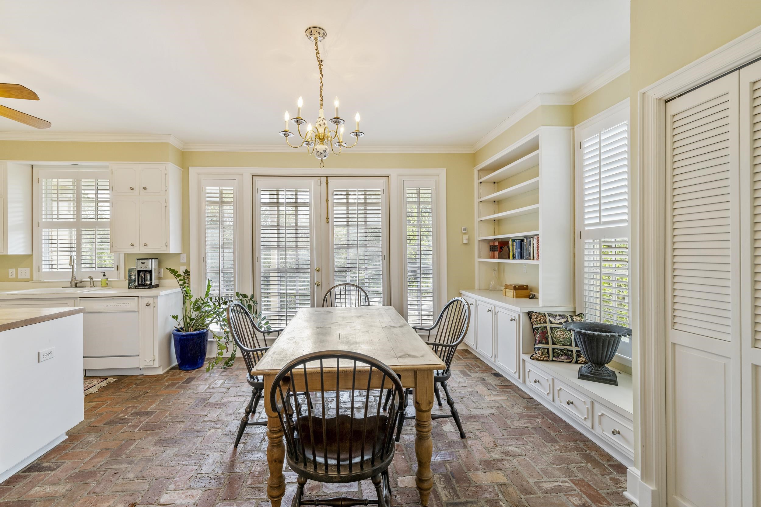 111-B S Gadsden Street Unit: 2