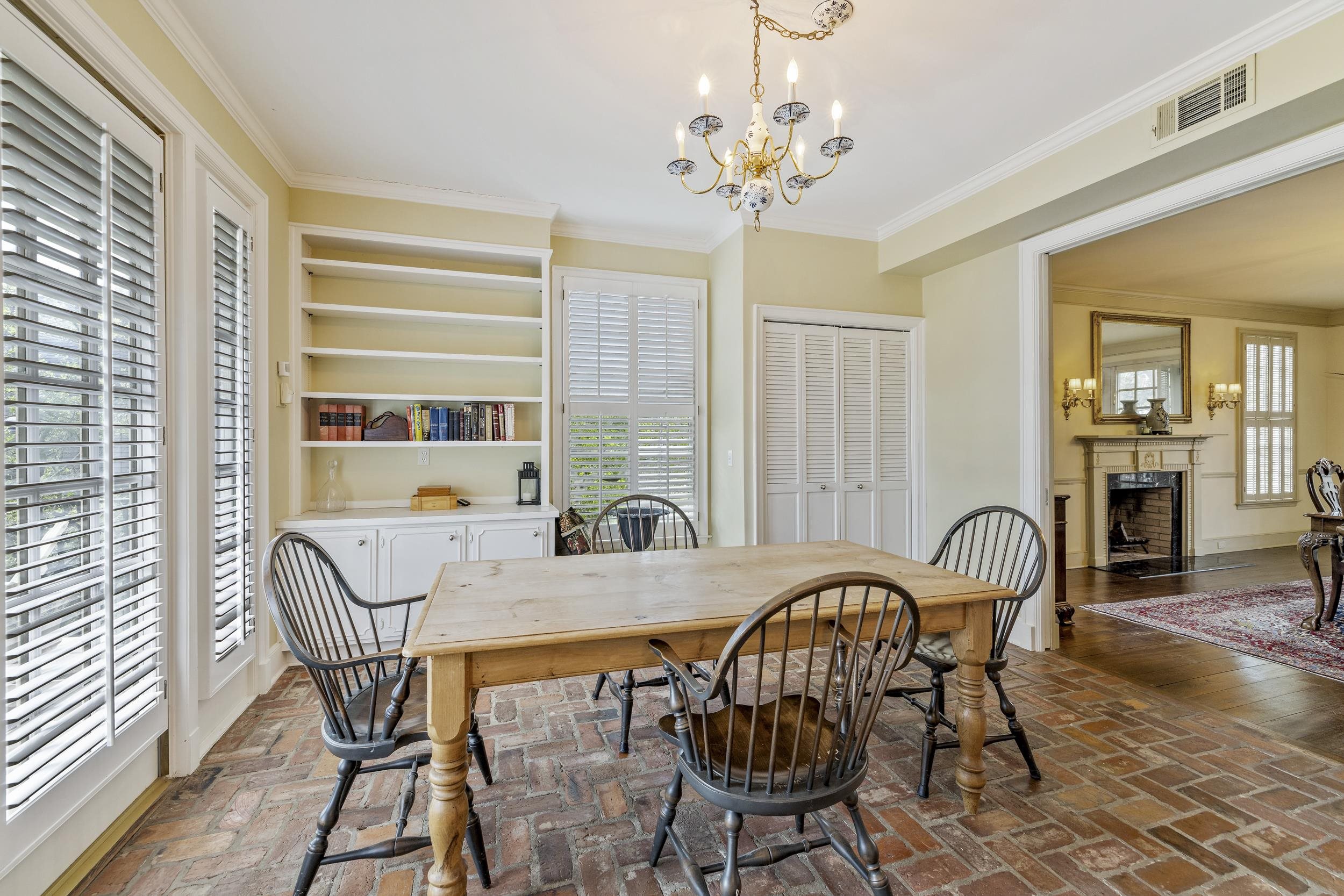 111-B S Gadsden Street Unit: 2