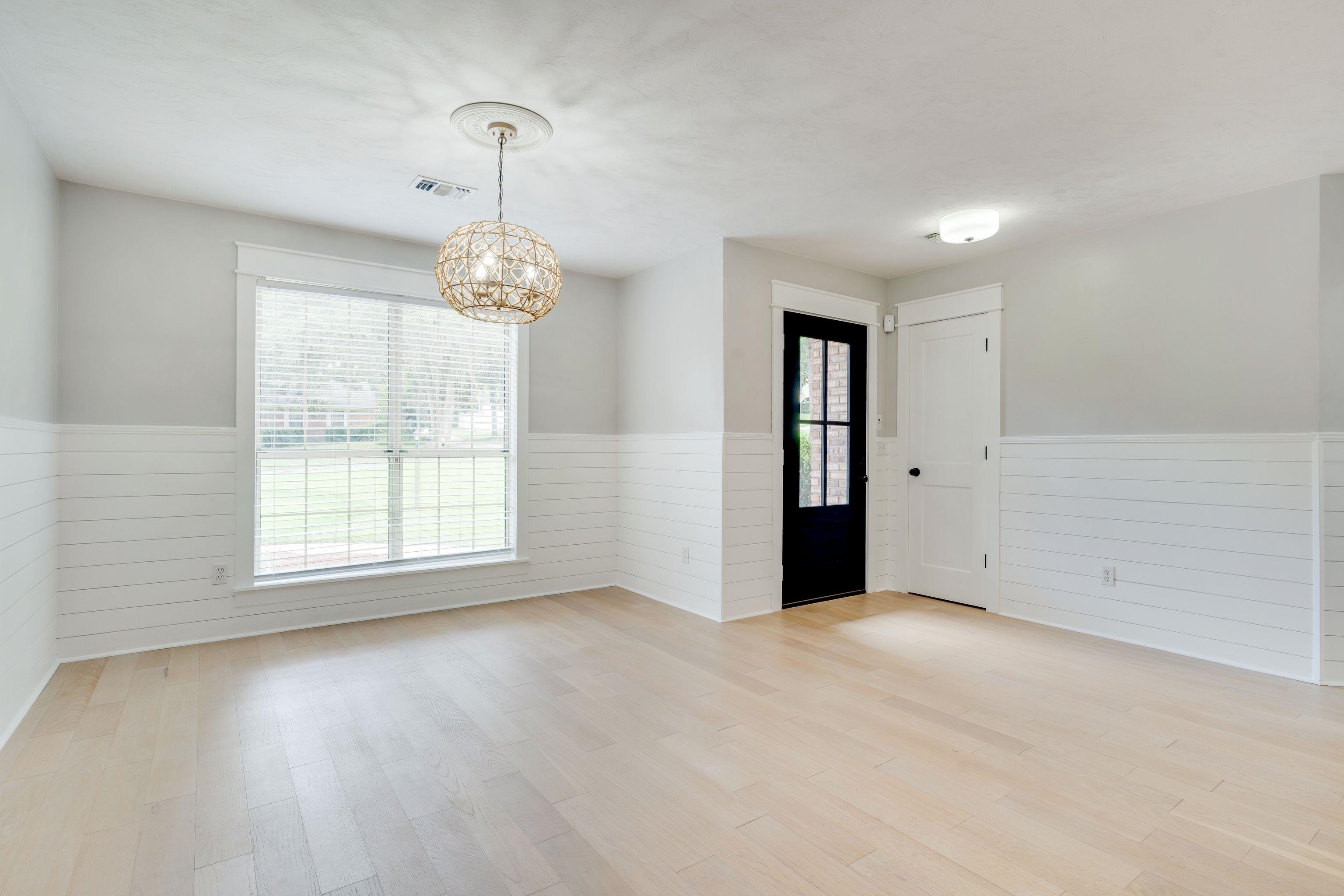 3585 Gardenview Way