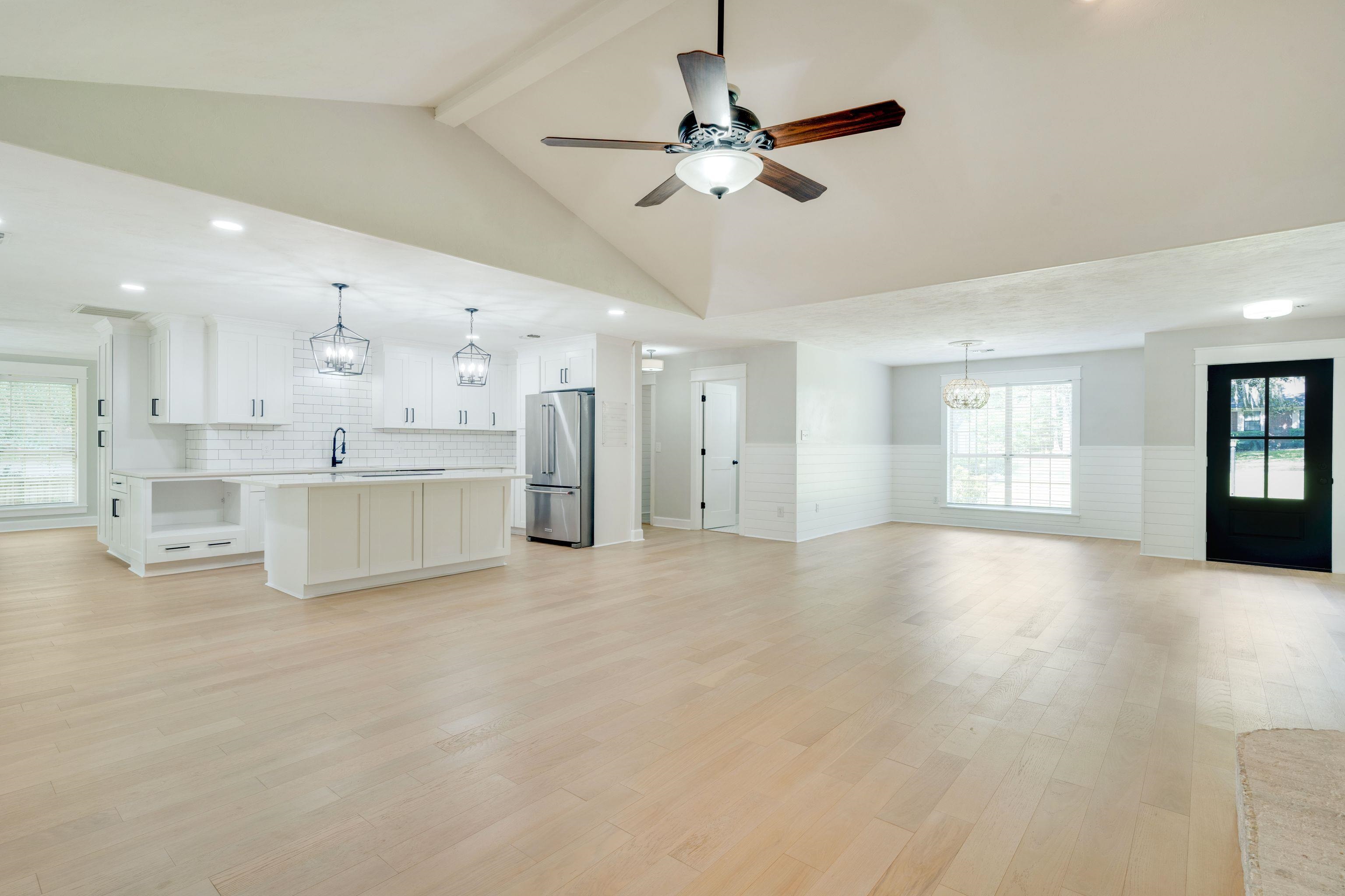 3585 Gardenview Way