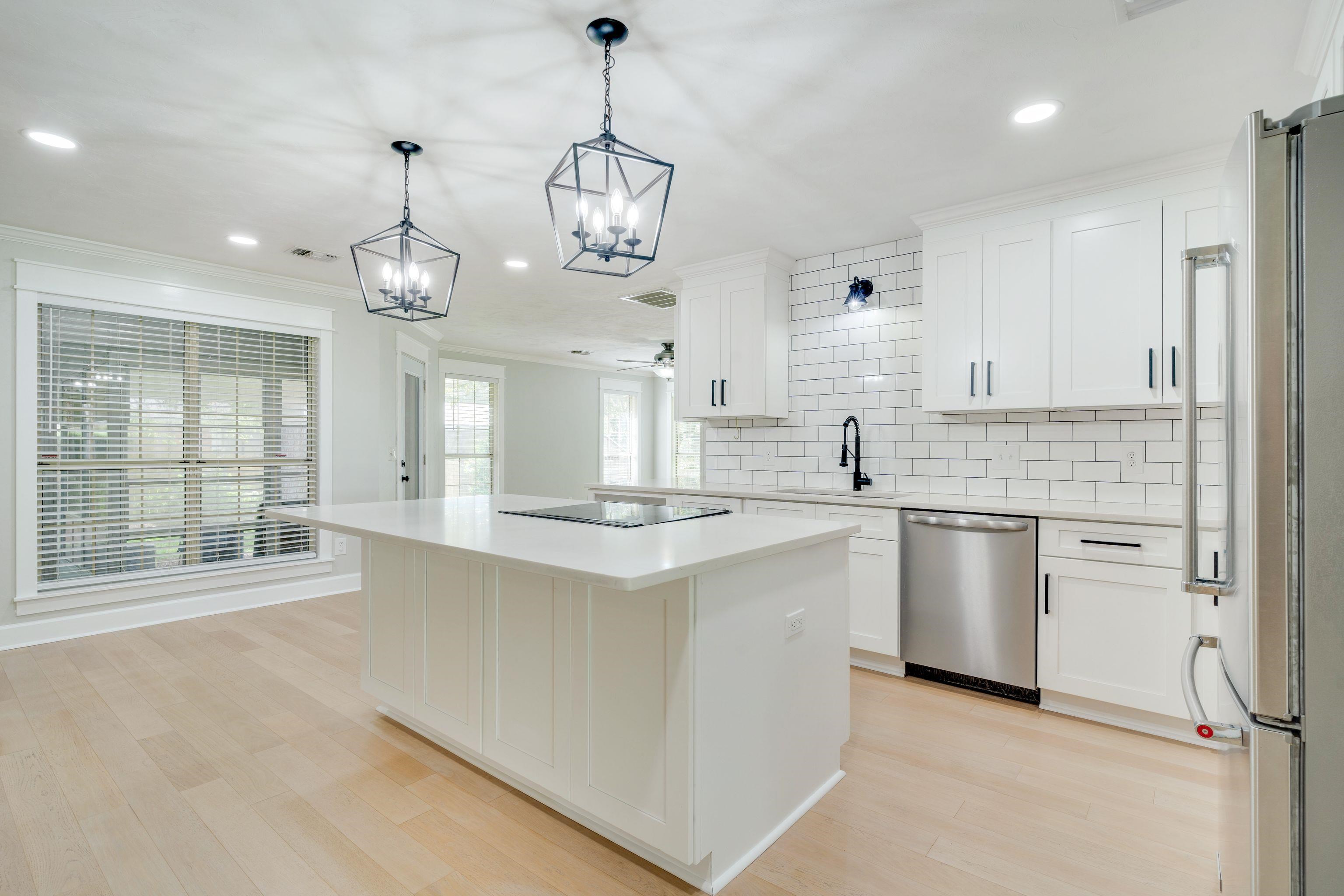3585 Gardenview Way