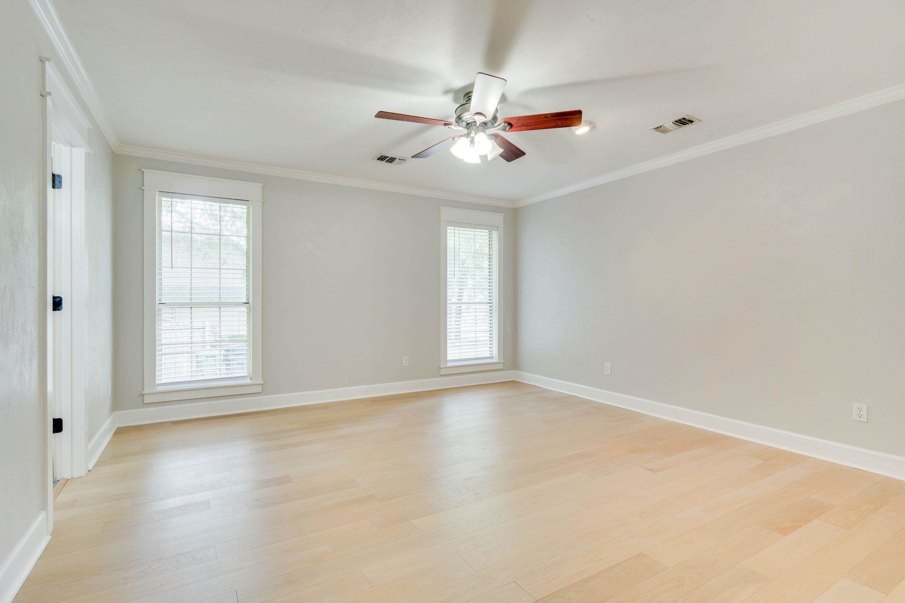 3585 Gardenview Way