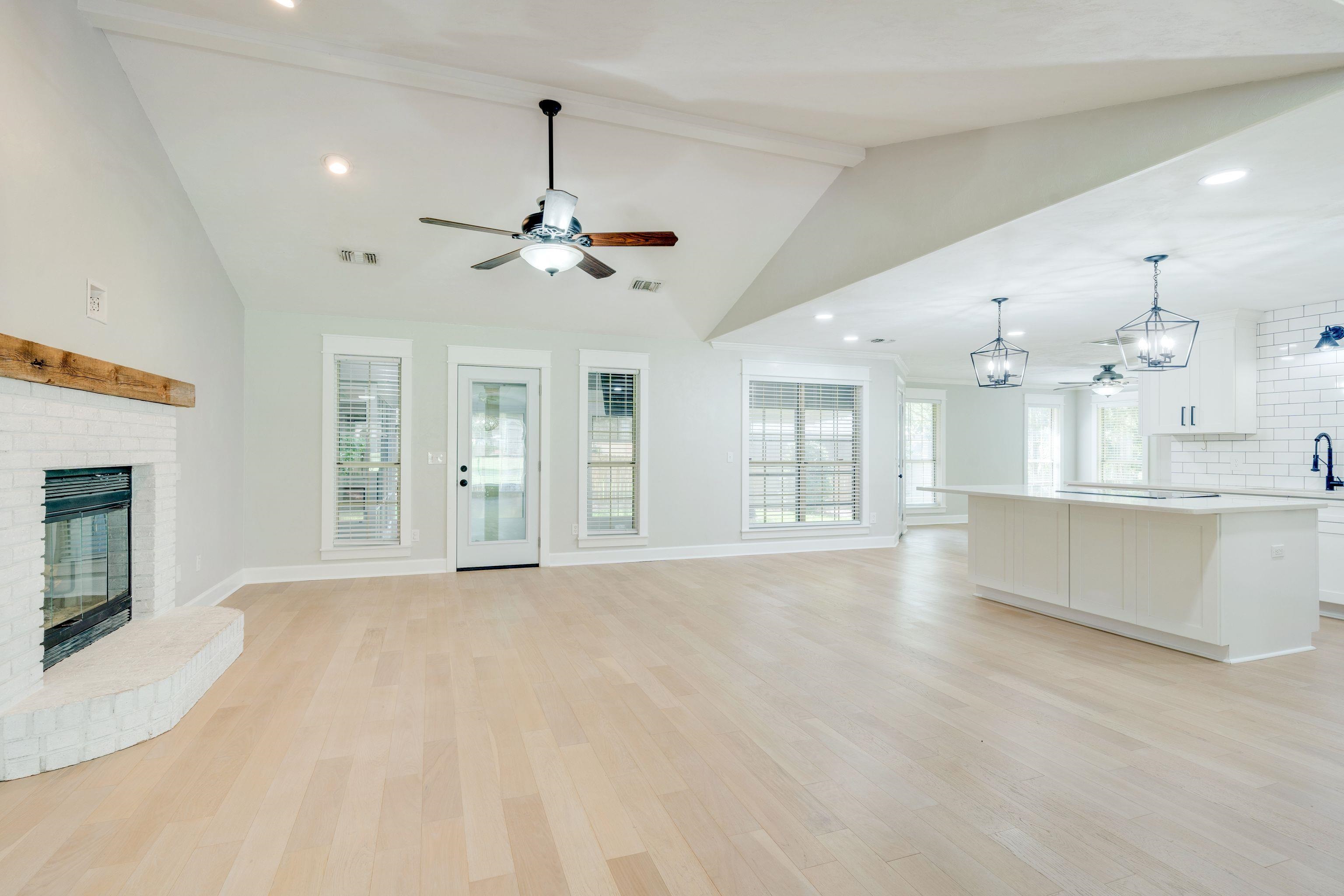 3585 Gardenview Way