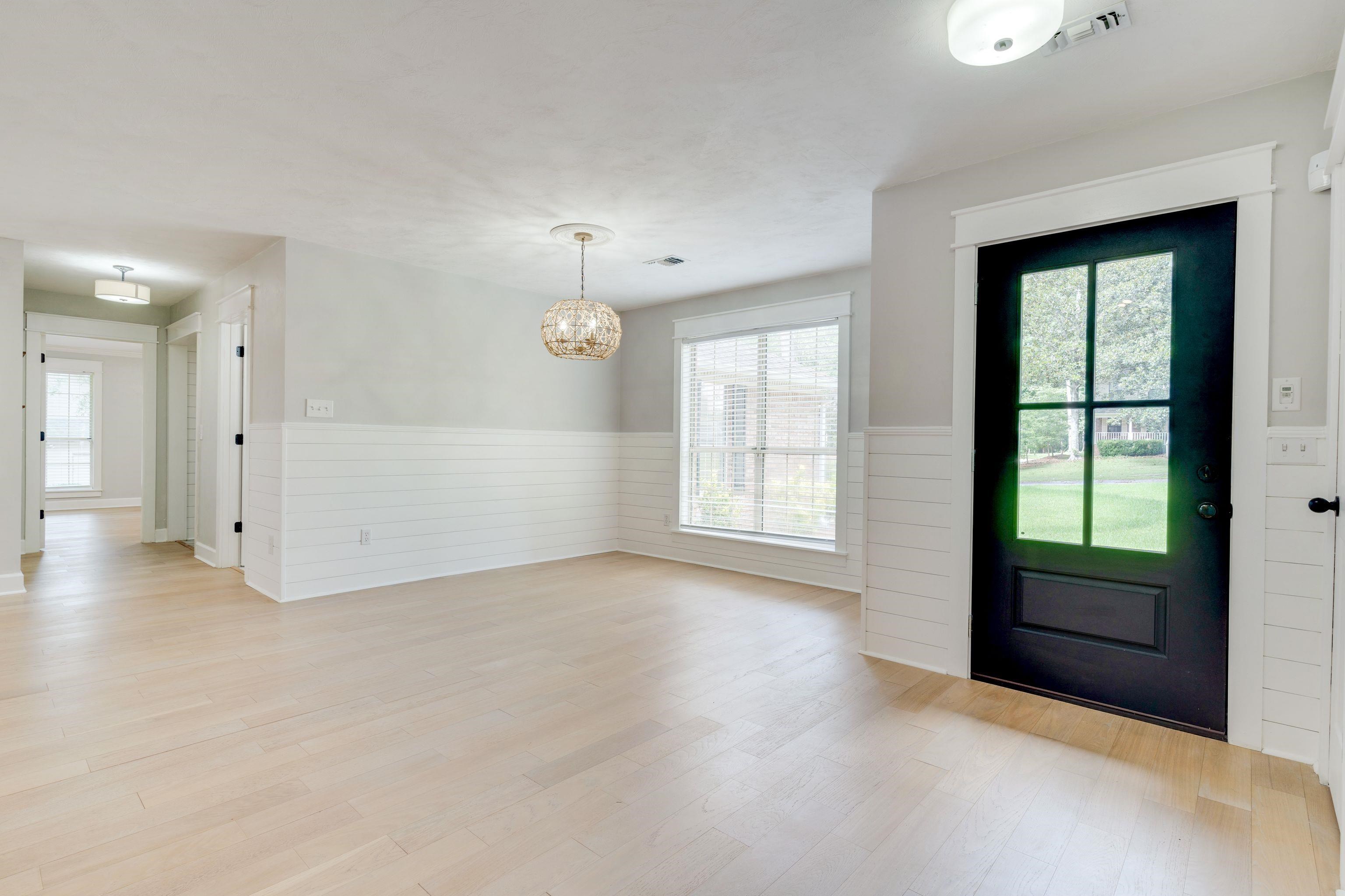 3585 Gardenview Way