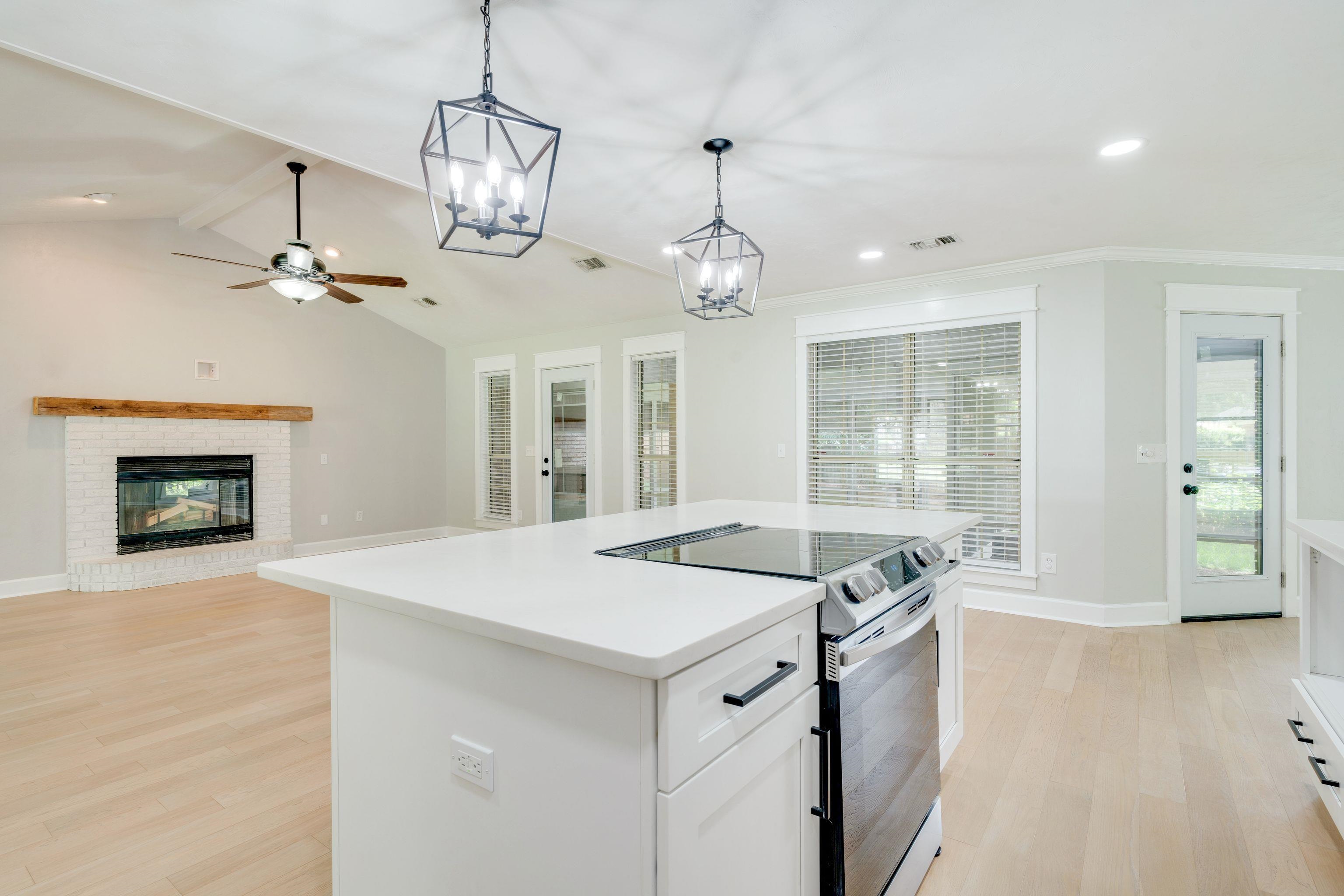 3585 Gardenview Way