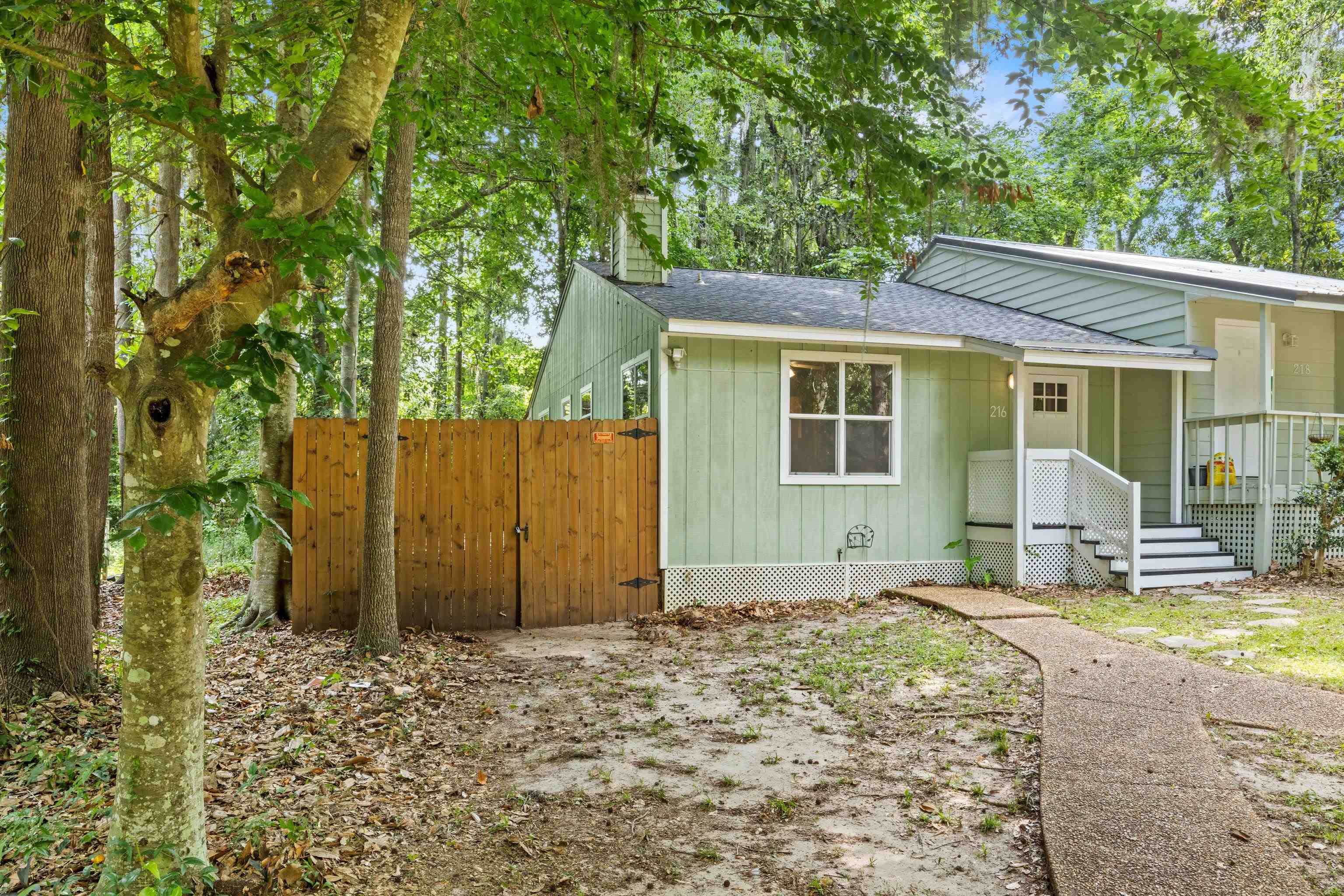 216 Parkbrook Circle