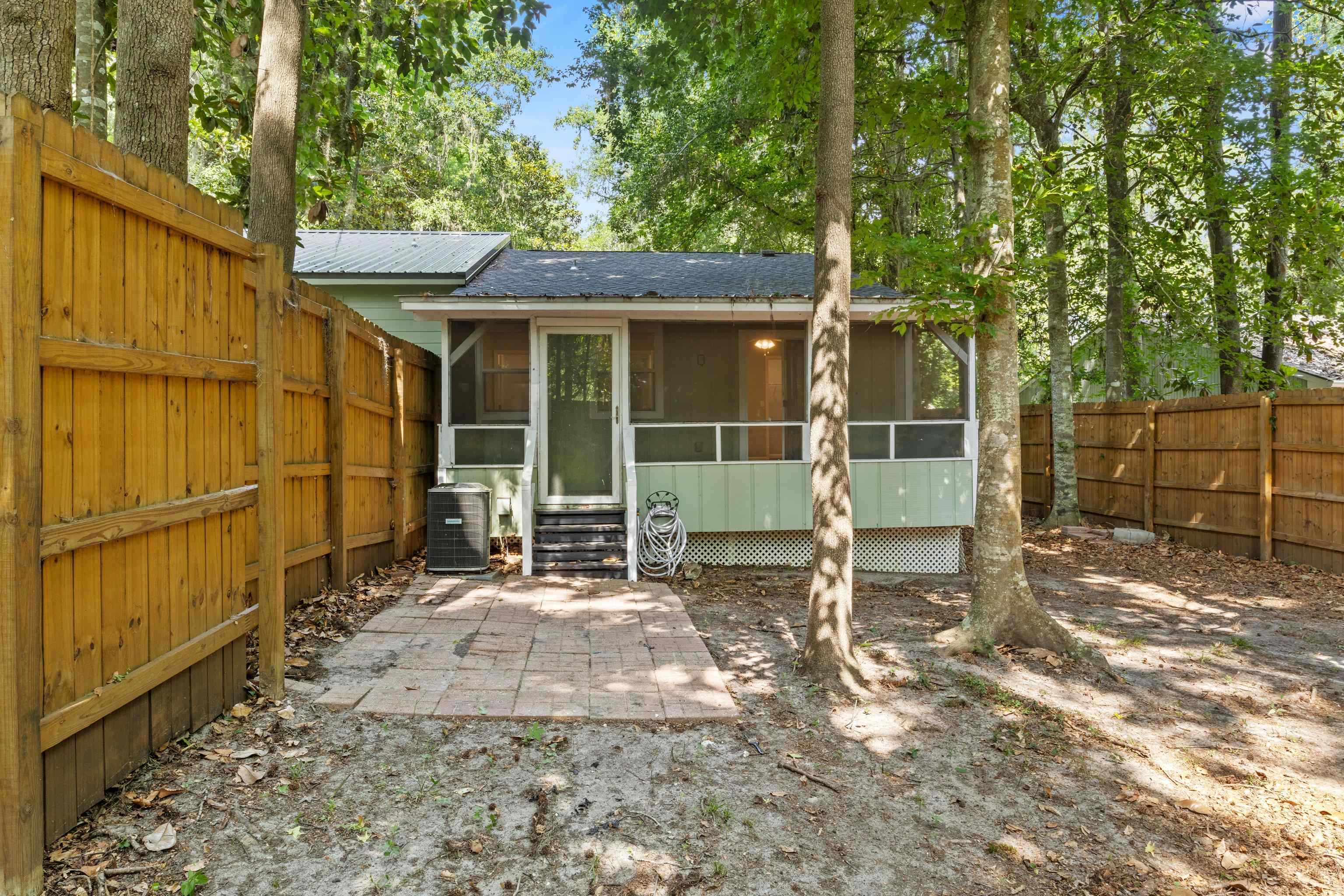 216 Parkbrook Circle
