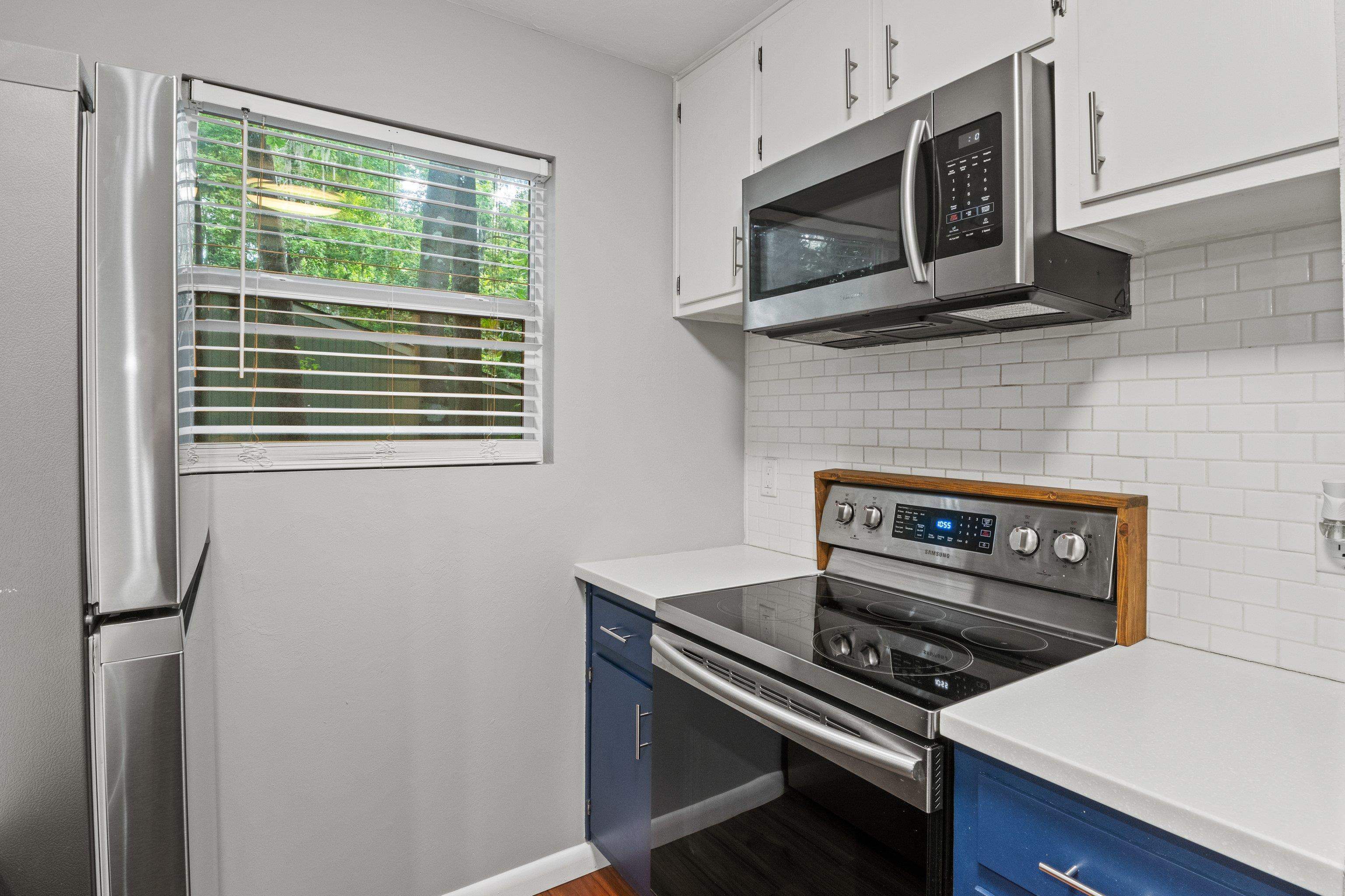 216 Parkbrook Circle