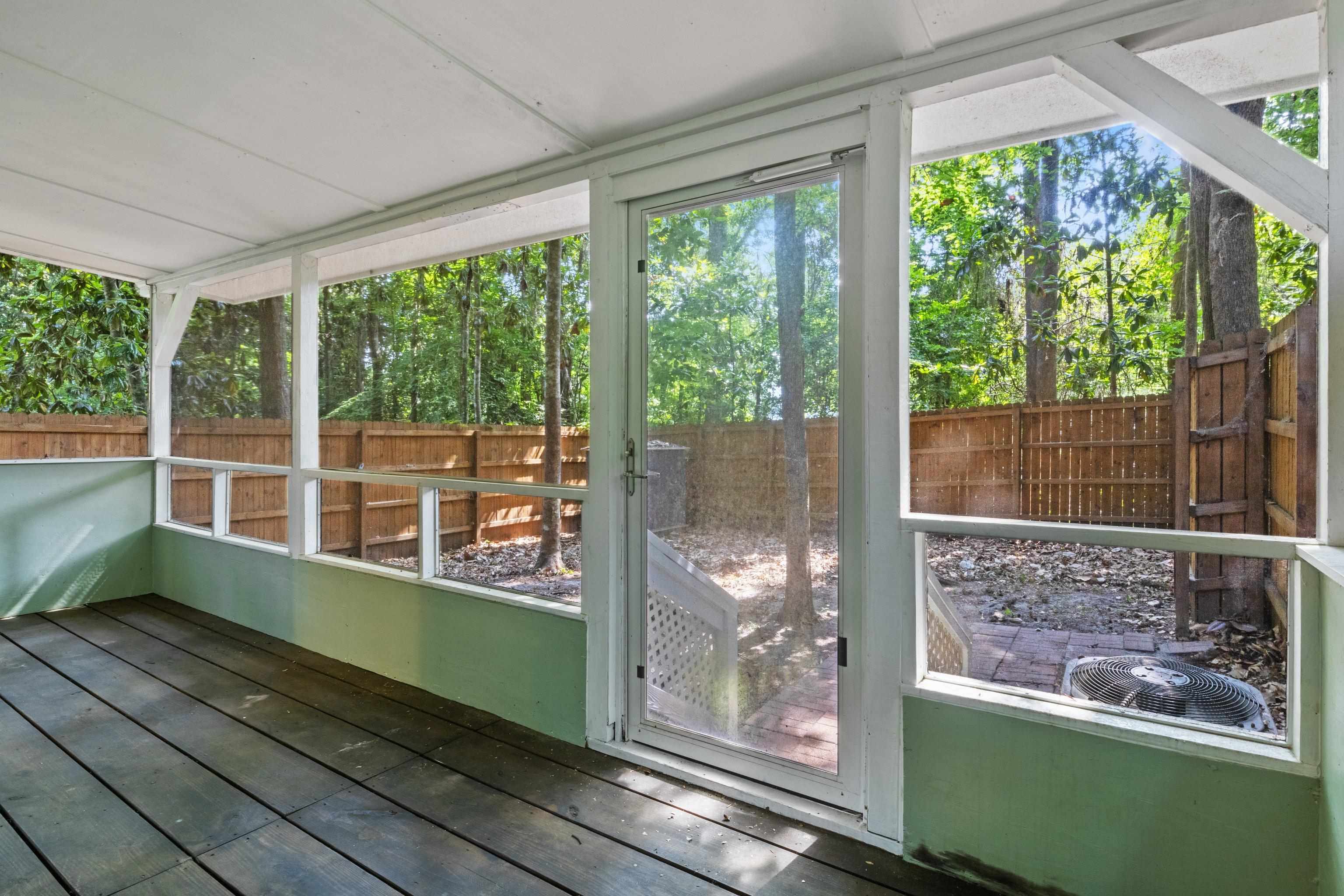 216 Parkbrook Circle