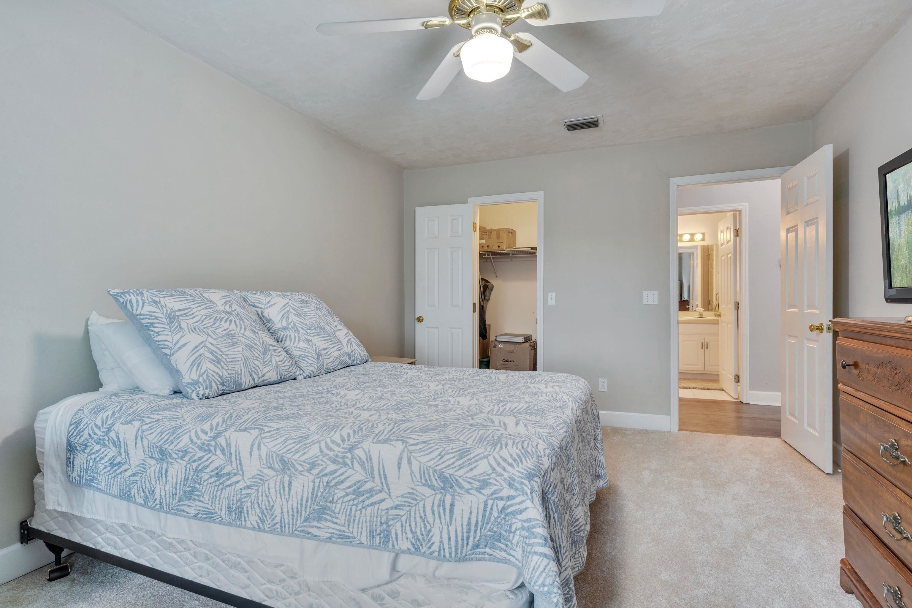 438 Meadow Ridge Drive