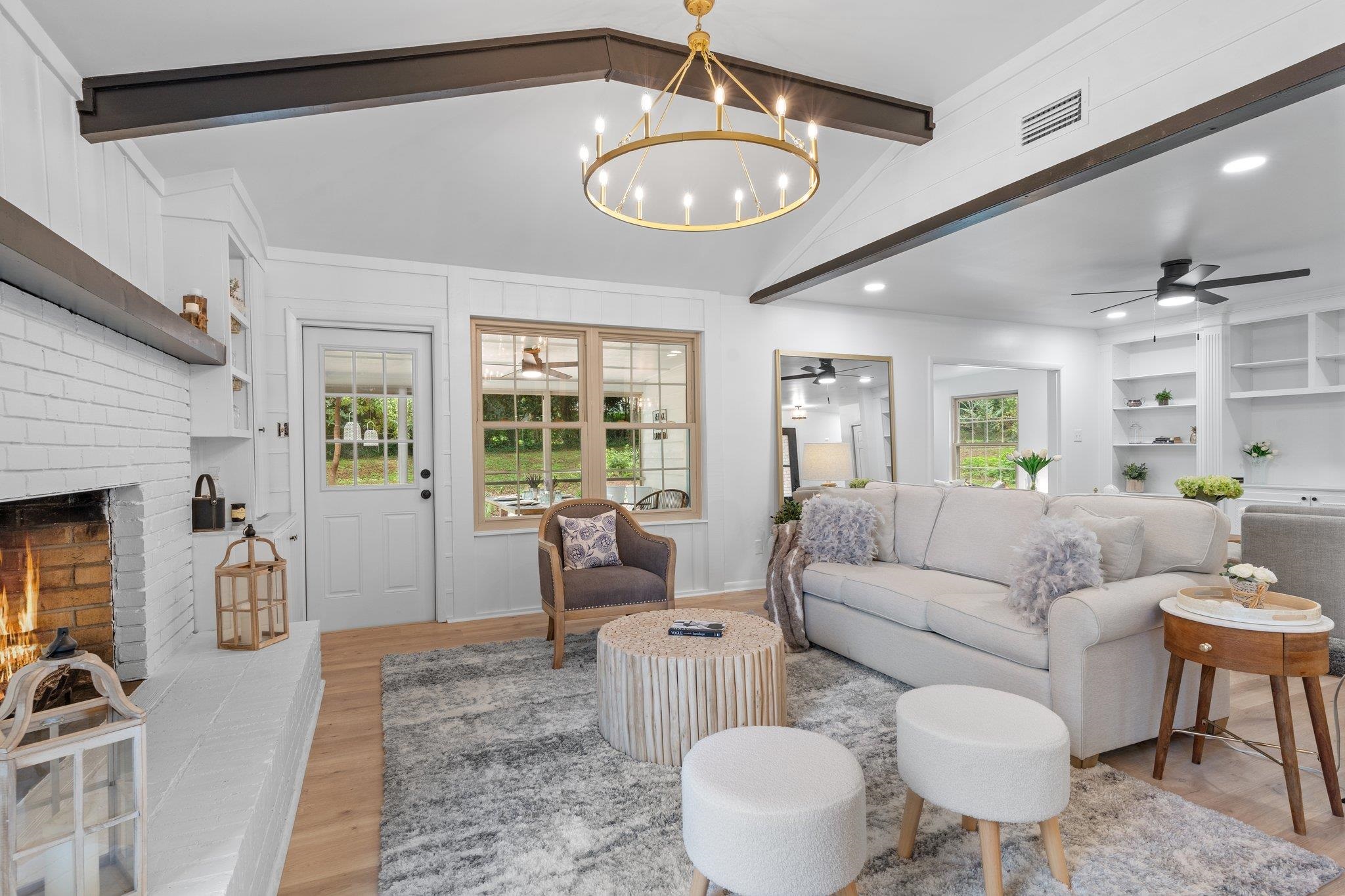 3744 Lifford Circle