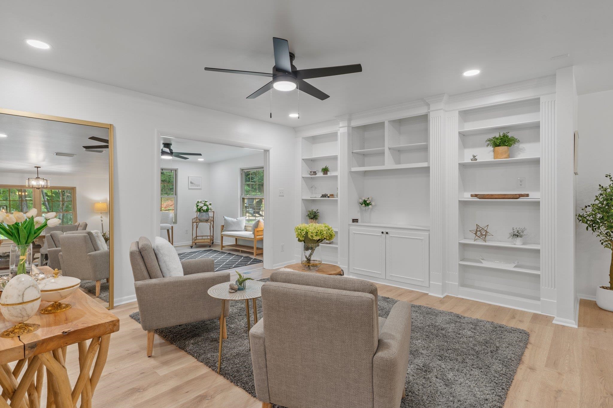 3744 Lifford Circle