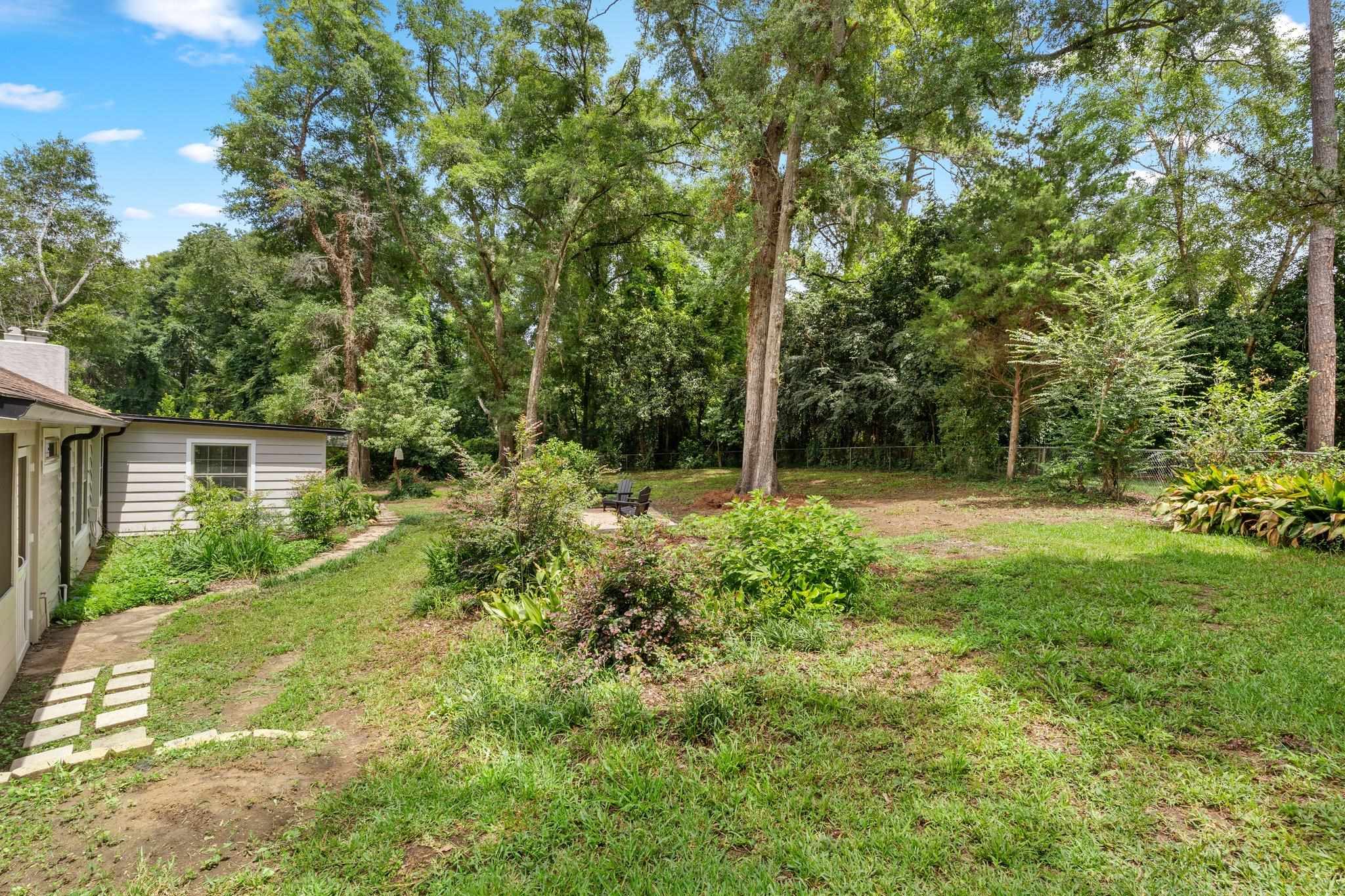 3744 Lifford Circle