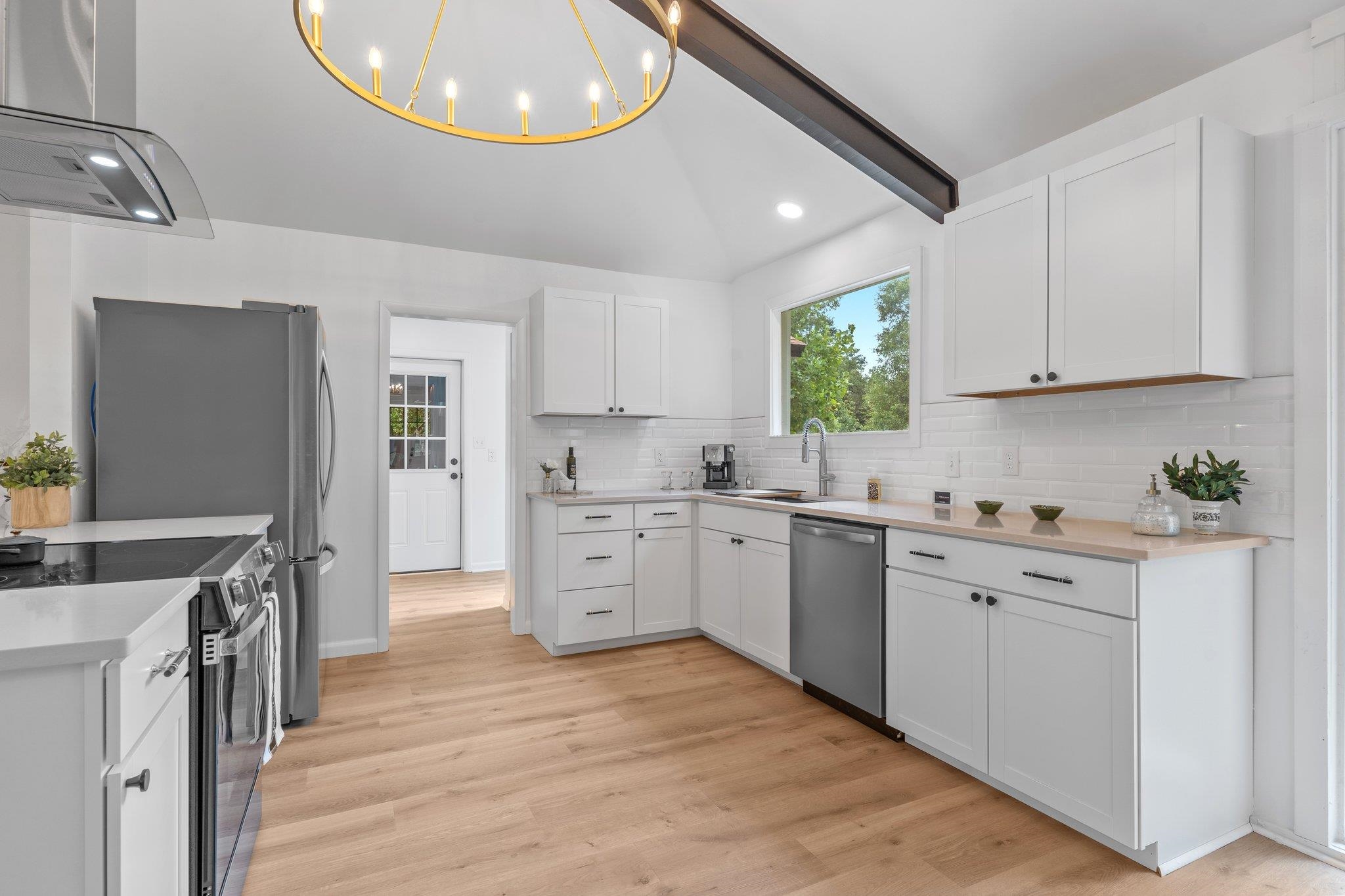 3744 Lifford Circle
