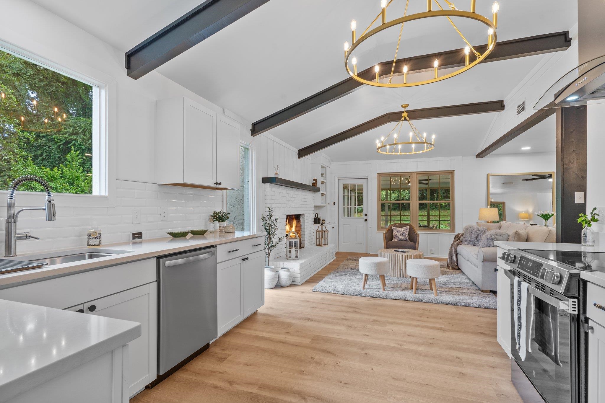 3744 Lifford Circle