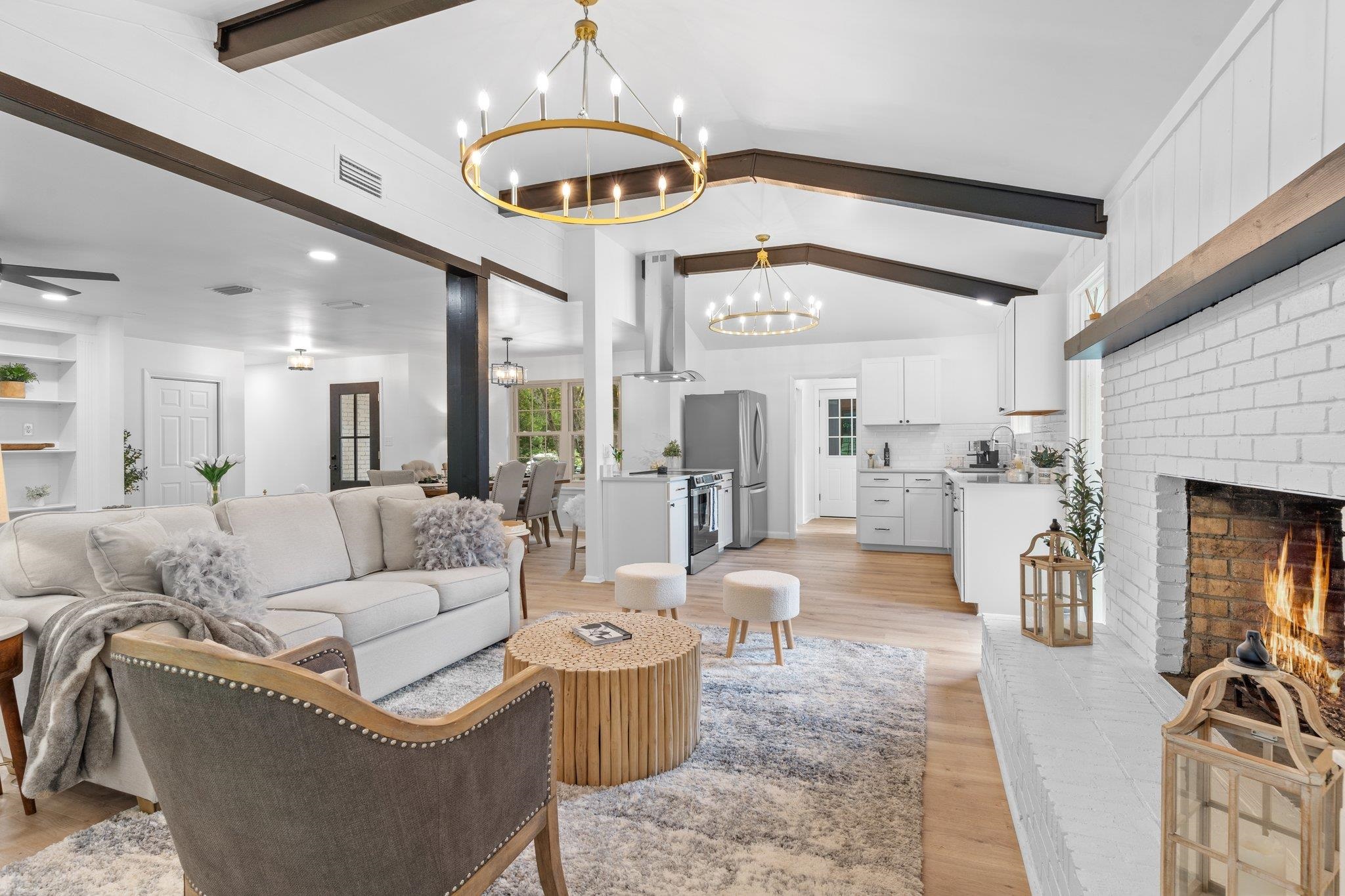 3744 Lifford Circle