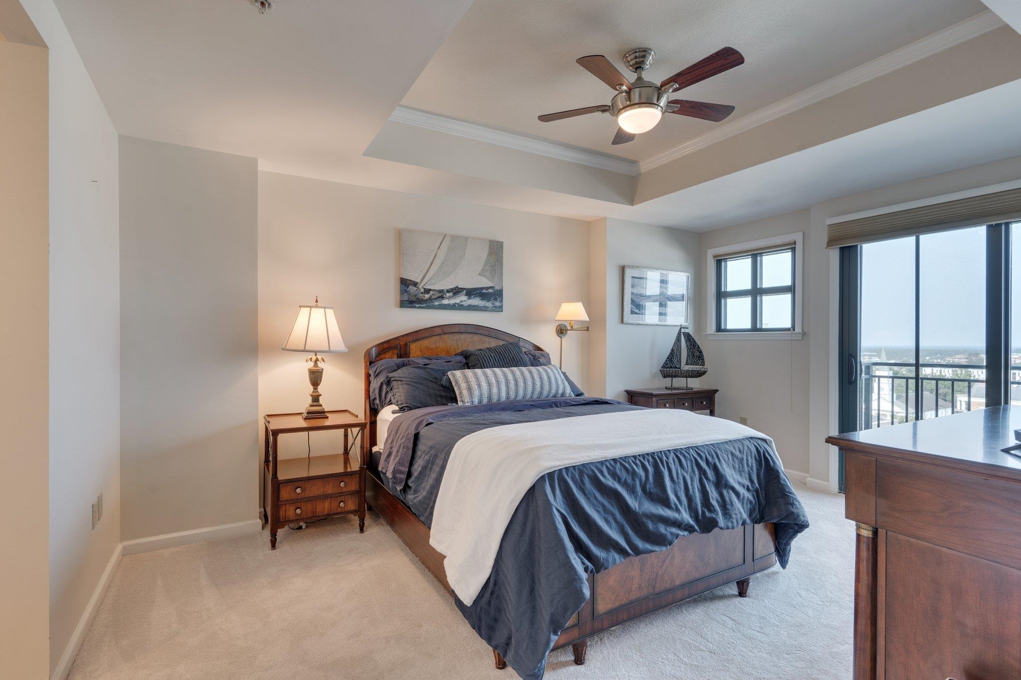 121 N Monroe Street Unit: 1103