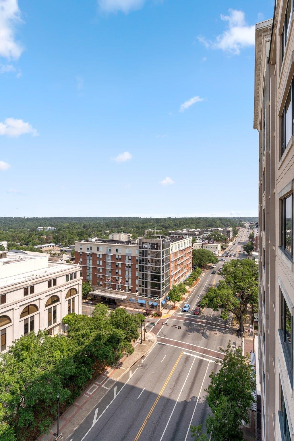 121 N Monroe Street Unit: 1103