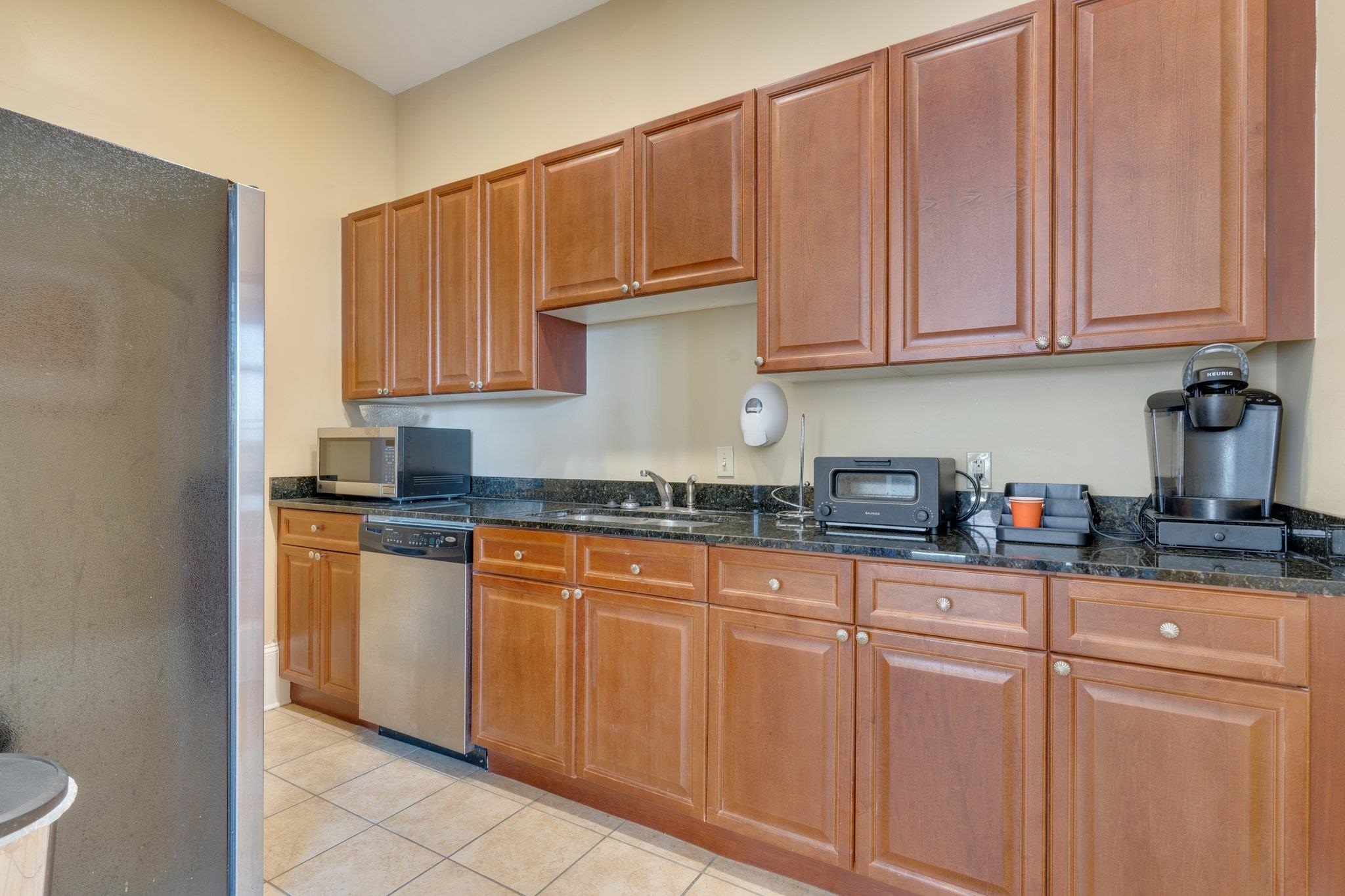 121 N Monroe Street Unit: 1103