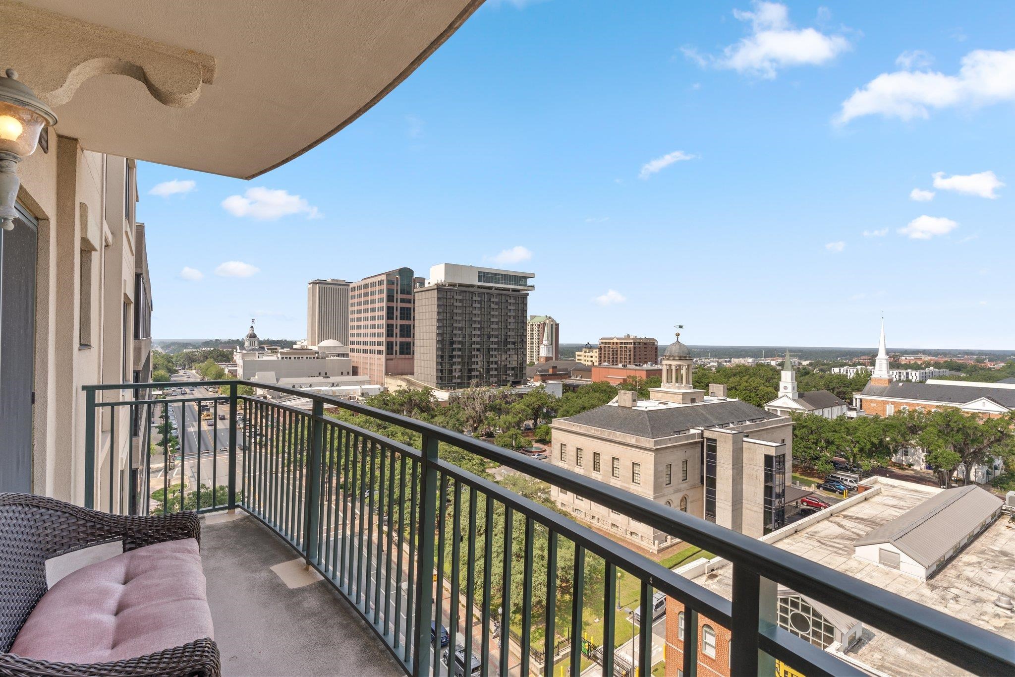 121 N Monroe Street Unit: 1103