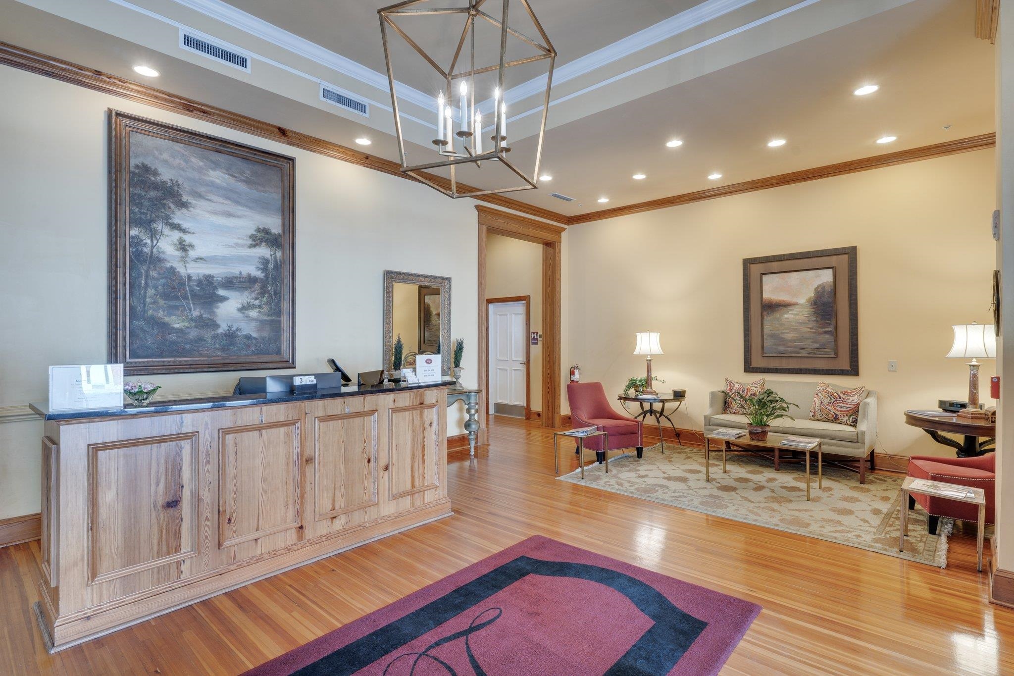 121 N Monroe Street Unit: 1103