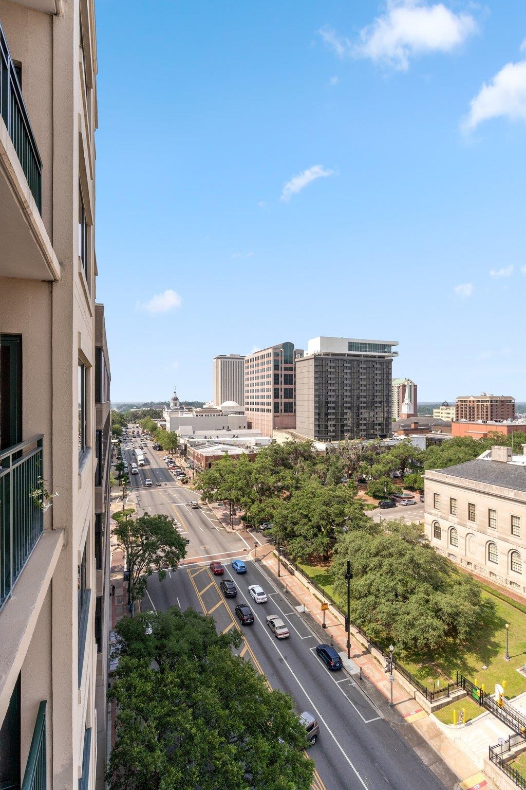 121 N Monroe Street Unit: 1103