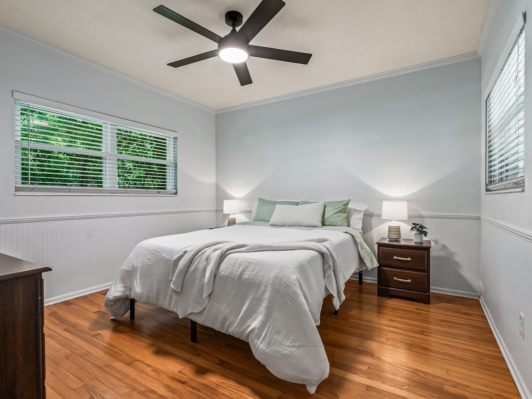 2106 High Road